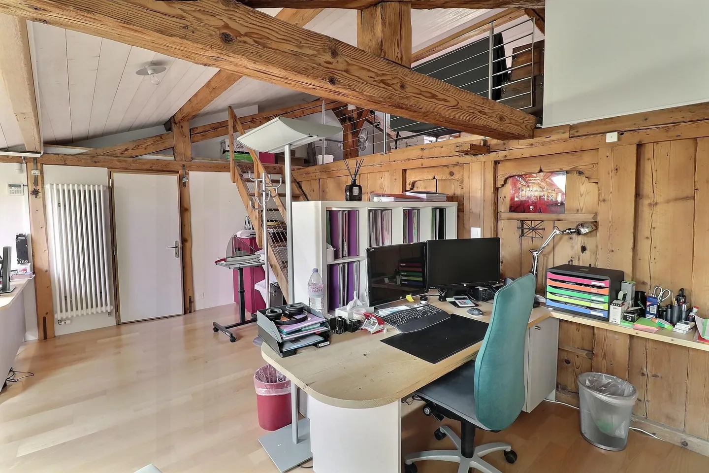 Prächtiges historisches Gebäude aus dem 15. Jahrhundert mit Gewerberaum und Wohnungen - Foto 3 von 17