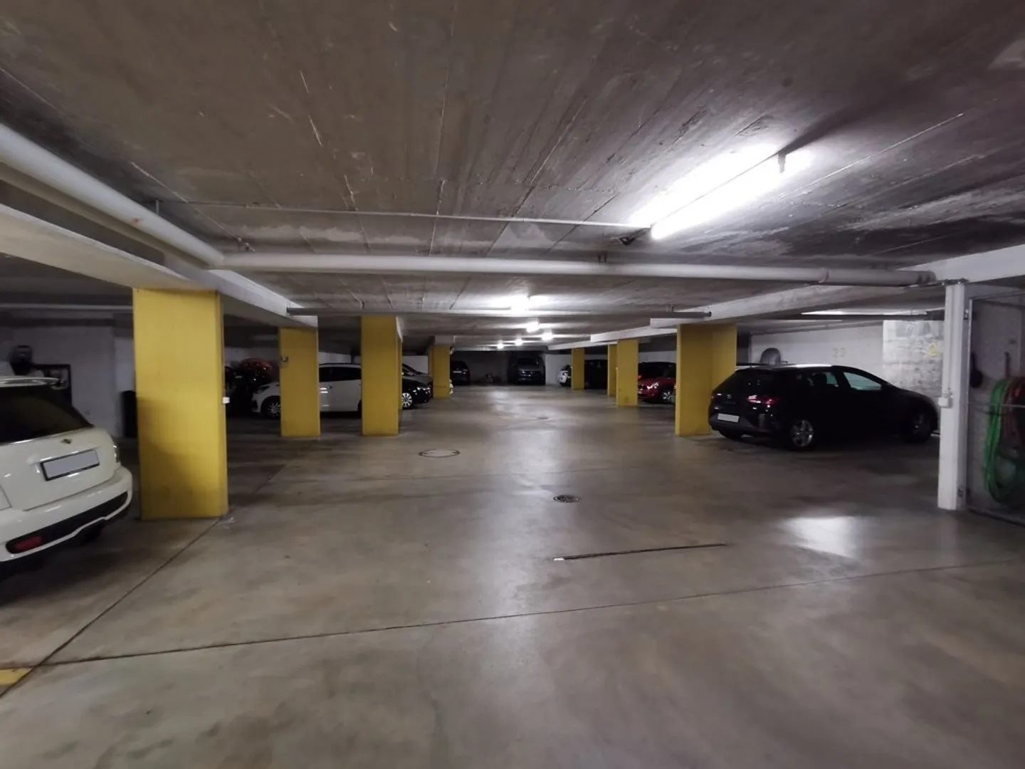 Einstellplatz in Tiefgarage - Foto 2 von 3