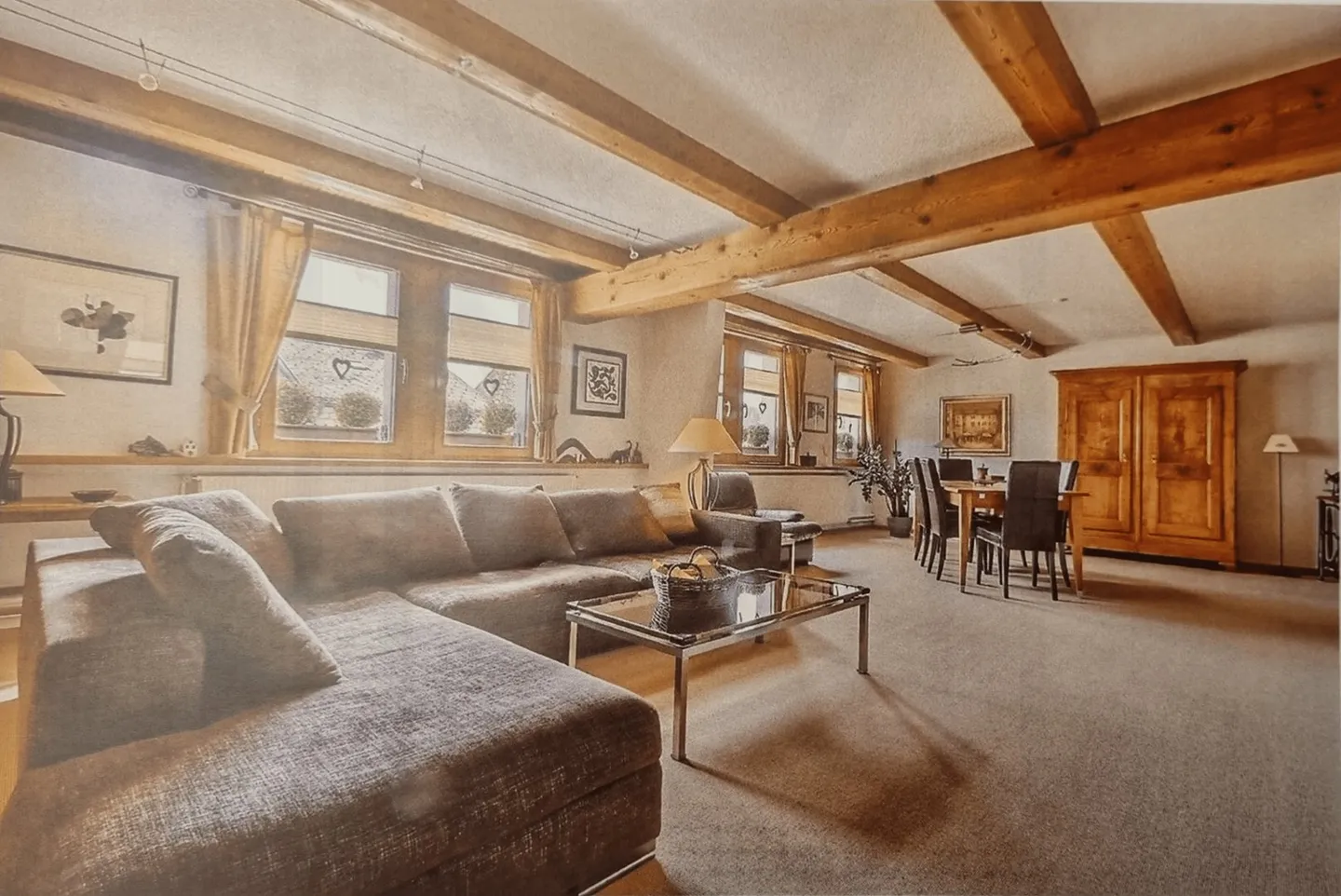 Prächtiges historisches Gebäude aus dem 15. Jahrhundert mit Gewerberaum und Wohnungen - Foto 11 von 17