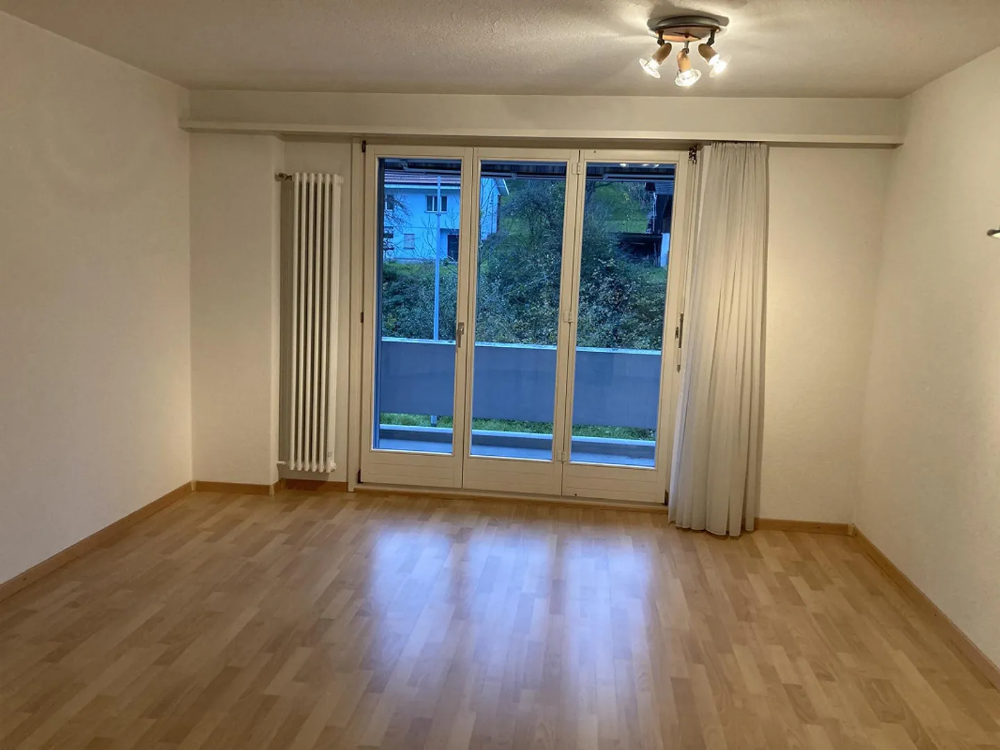 3 1/2 Zimmer Wohnung, einfach und gemütlich - Foto 3 von 3
