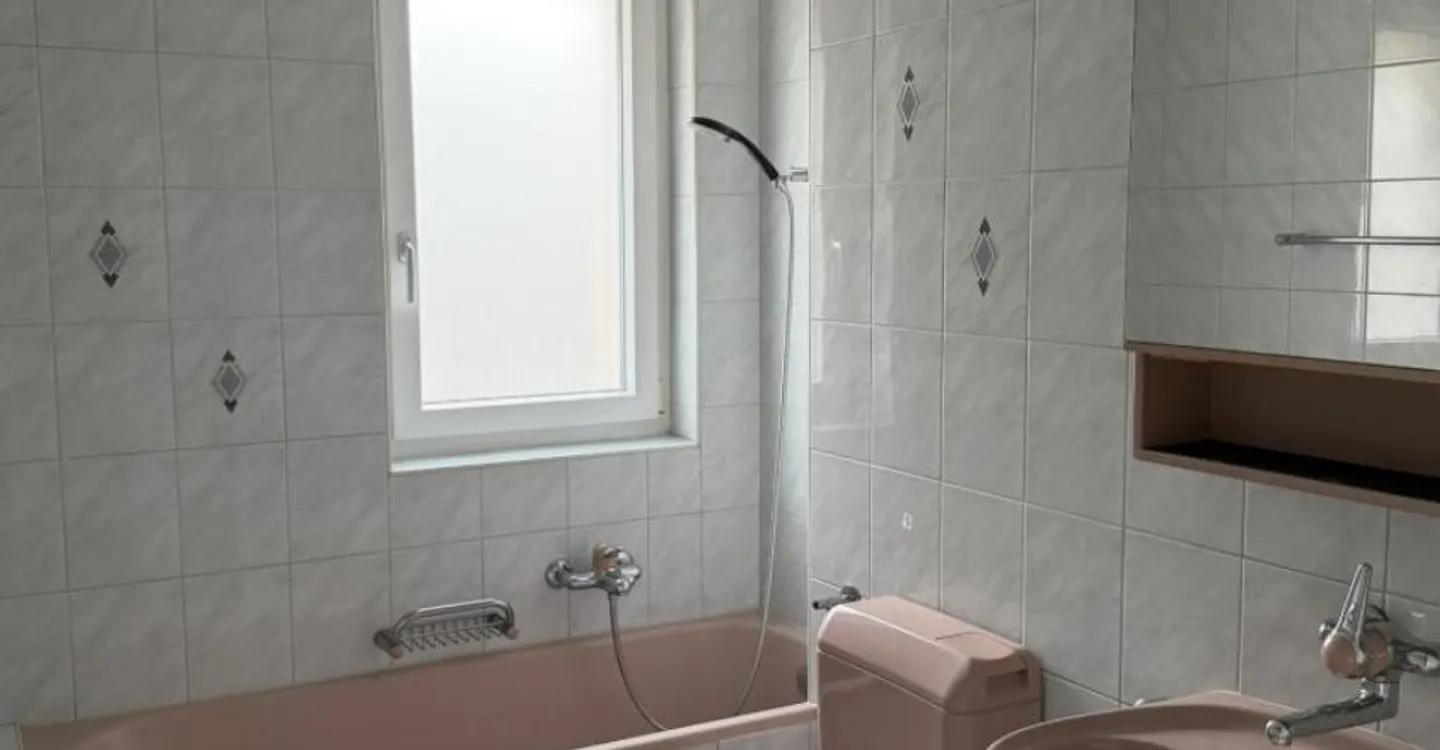 Moutier - appartement de 4.5 pièces à louer - Photo 3 sur 11