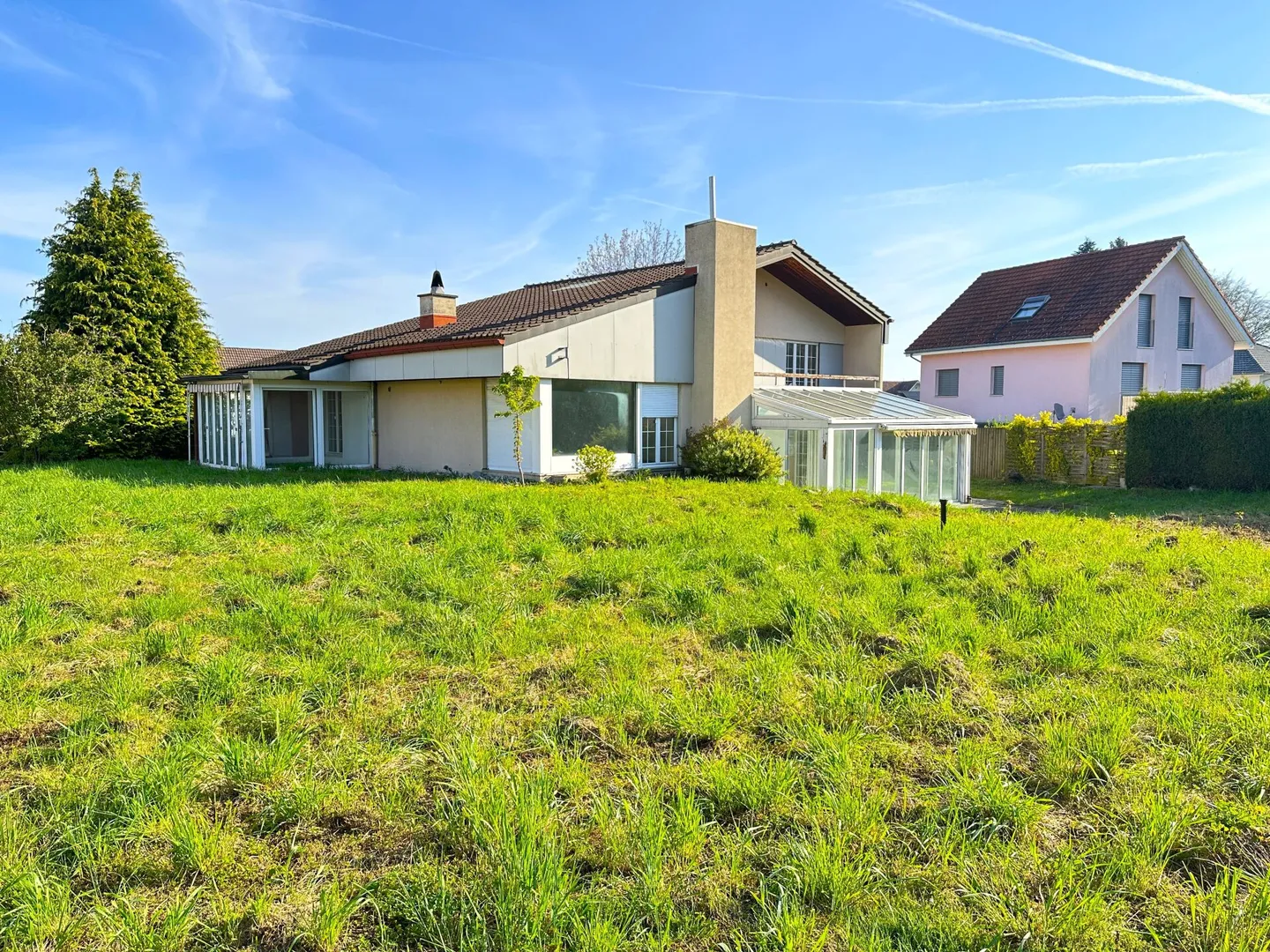 Villa di 5,5 vani con giardino - Foto 3 di 17