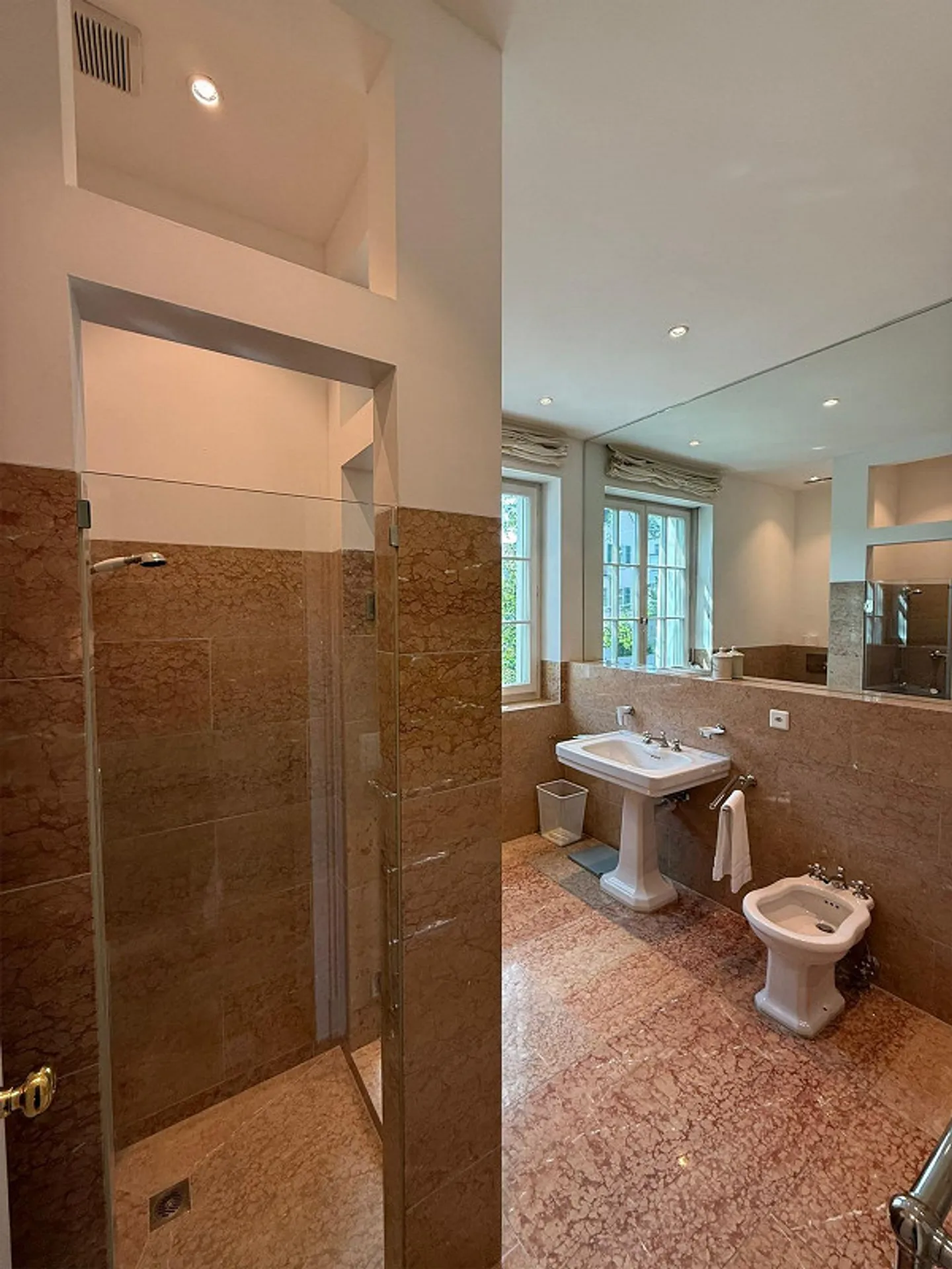 hochwertige Wohnung im besten Viertel von Zürich - Foto 13 von 21