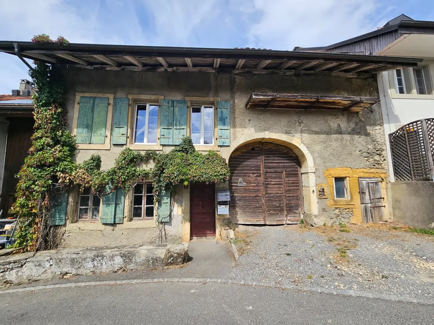 Dorfhaus zu renovieren. Ländlich mit Potenzial - Foto 1 von 8