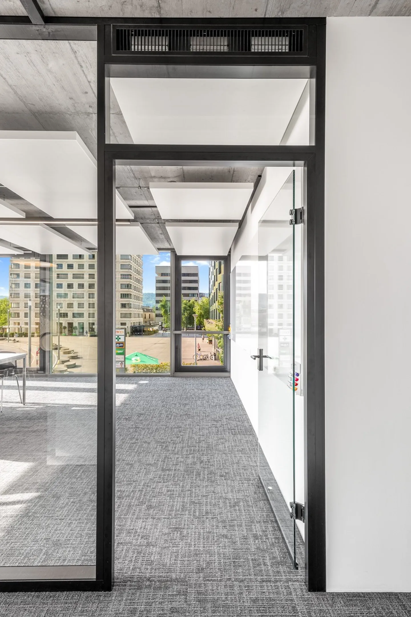 Commercial for rent, Wiesenstrasse 19 (Schlieren, Switzerland) - Foto 2 von 13