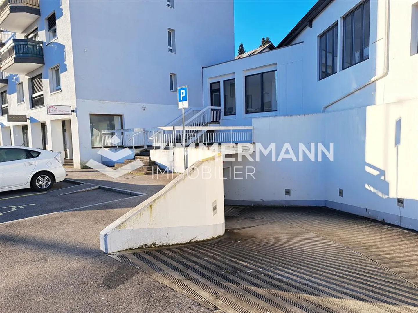 «Innerparkplatz» - Foto 2 von 4