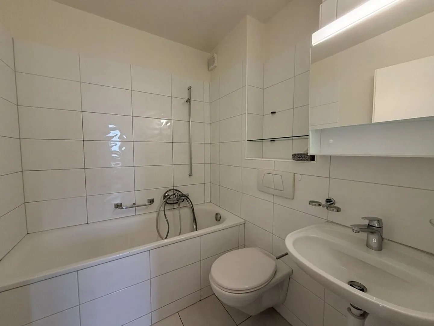 A 4-room apartment in Estavayer! - Photo 6 of 8