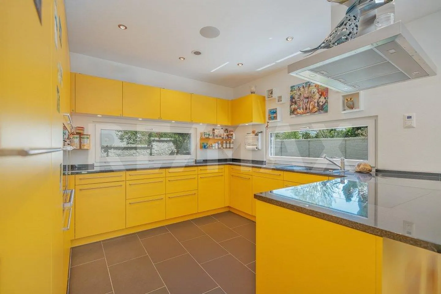 Maison individuelle avec ascenseur et appartement - Photo 6 sur 11