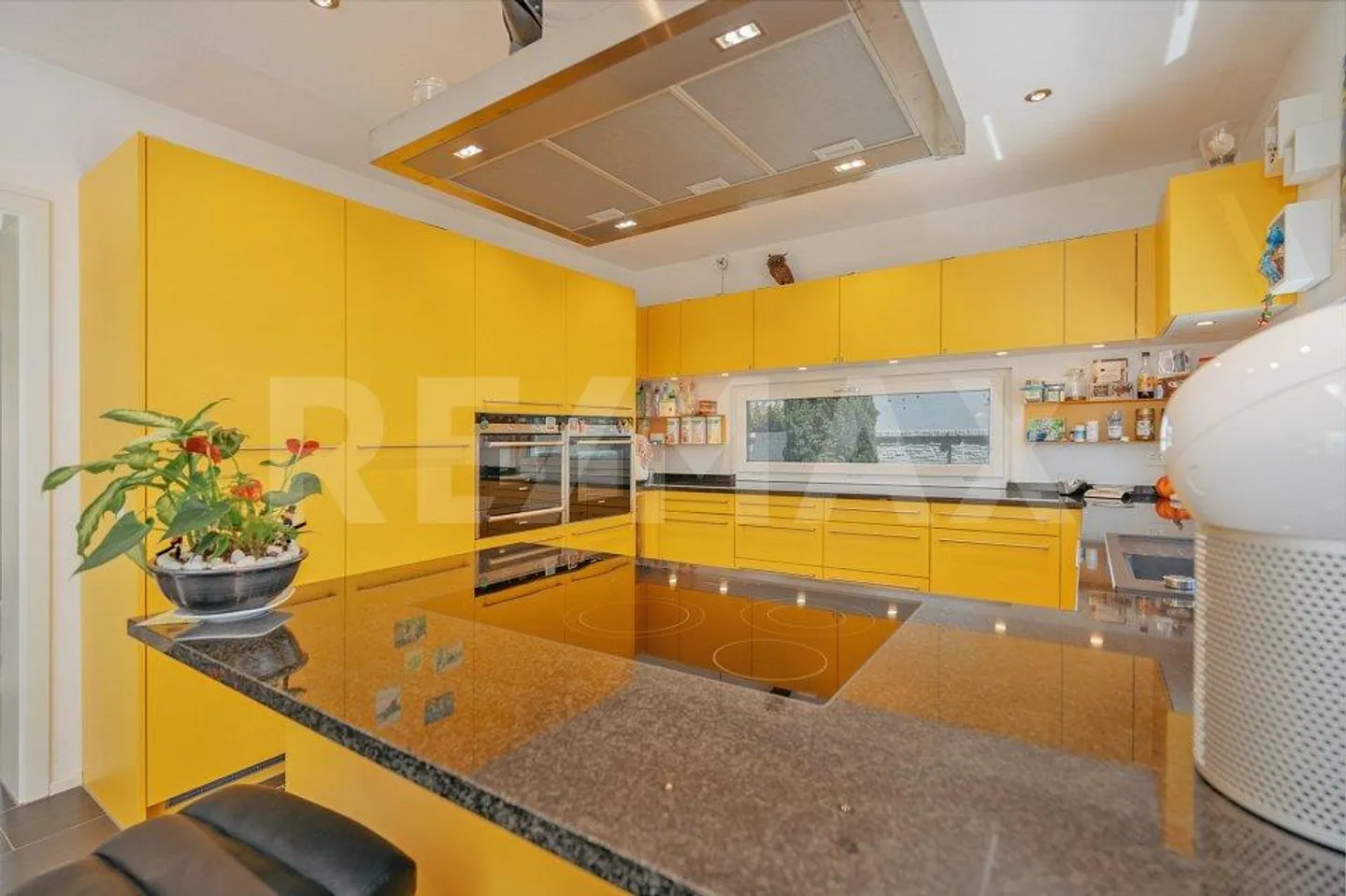 Maison individuelle avec ascenseur et appartement - Photo 10 sur 11