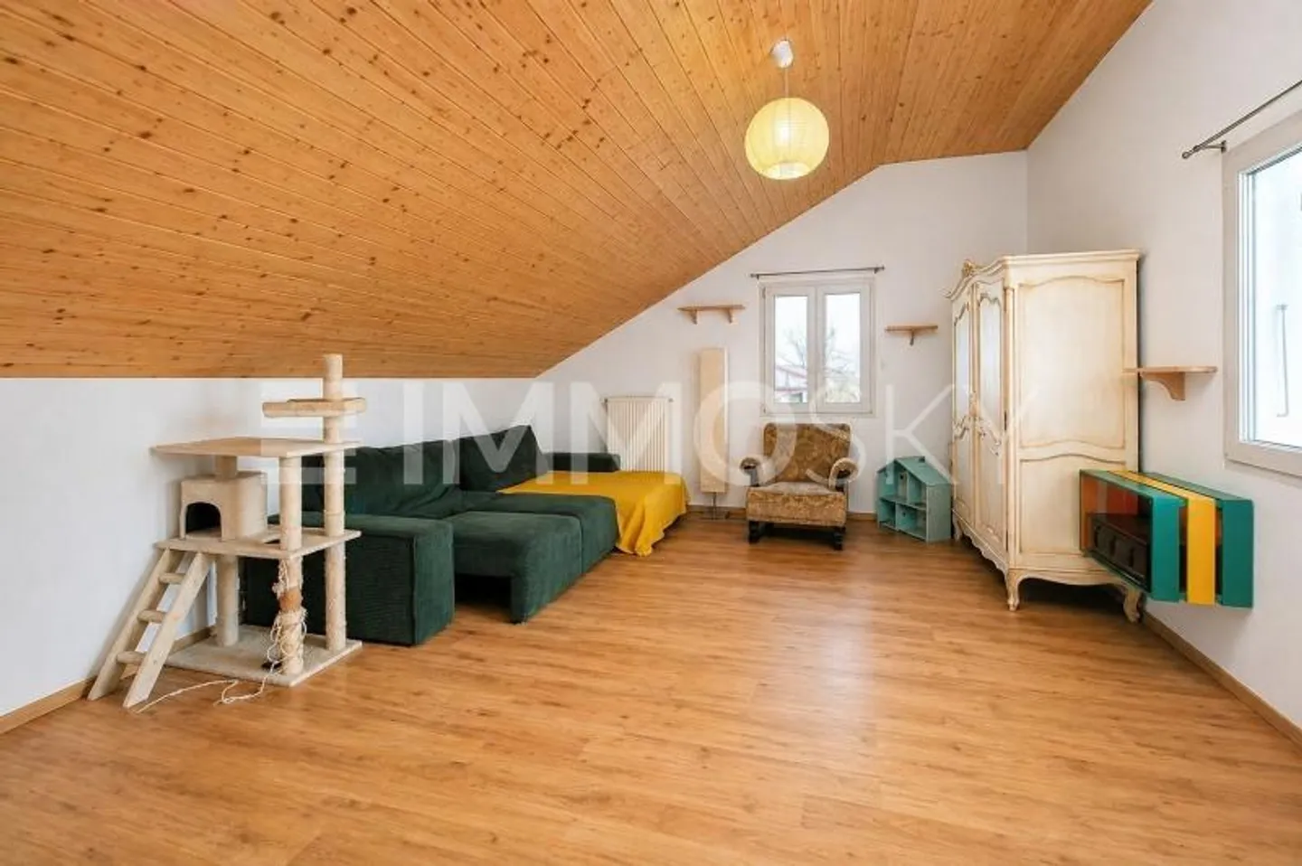 Penthouse Living with Private Garden Paradise - Photo 2 of 5