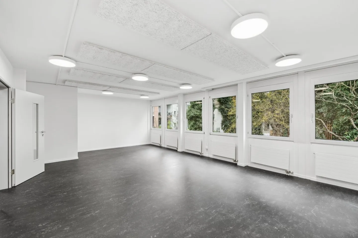 HAMMER SPACES - expanded office spaces - Photo 4 of 9