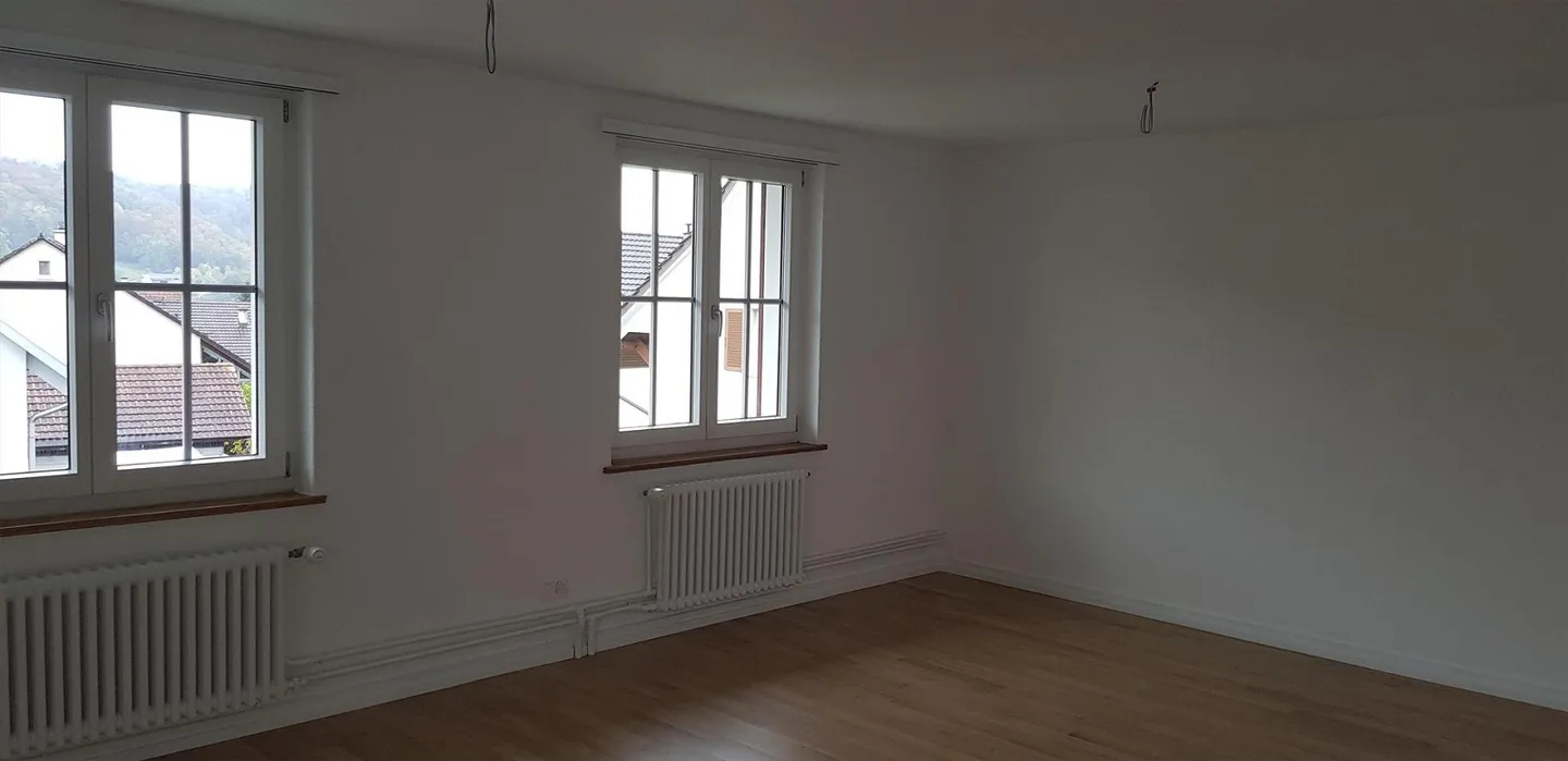 4 Room Apartment - Photo 3 of 6