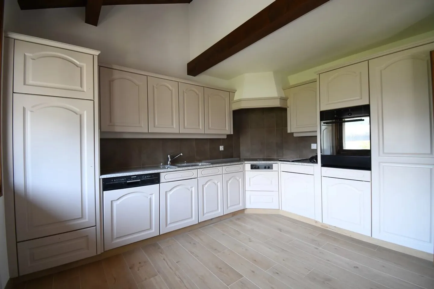 Bel Appartement aux Combles à Monthey - Photo 4 sur 13