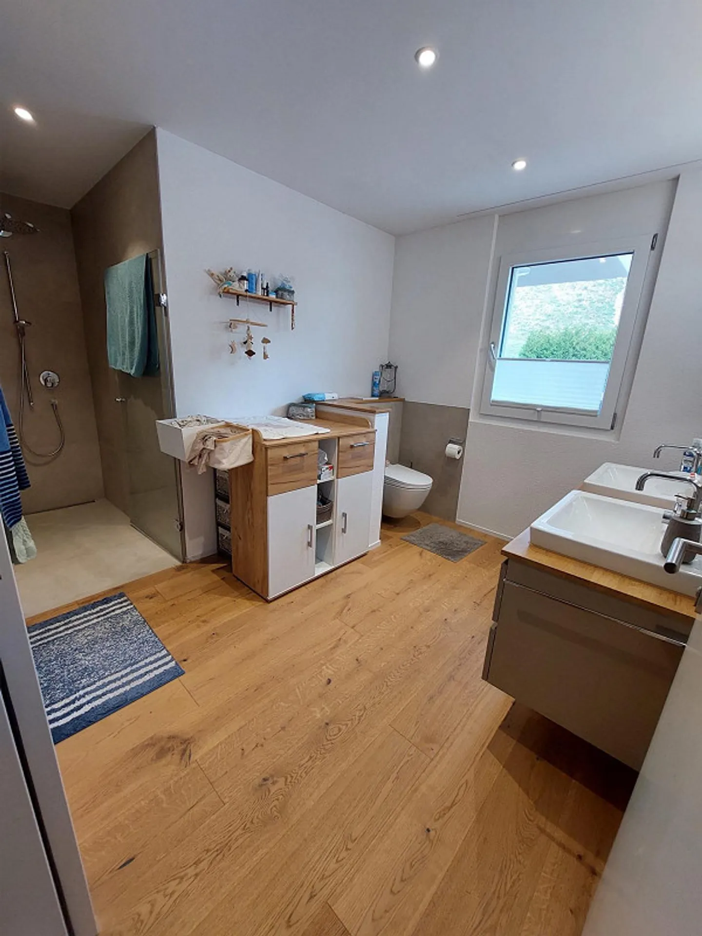 Sous-locataire 4 ½ - Chambre Appartement de Jardin - Photo 4 sur 7