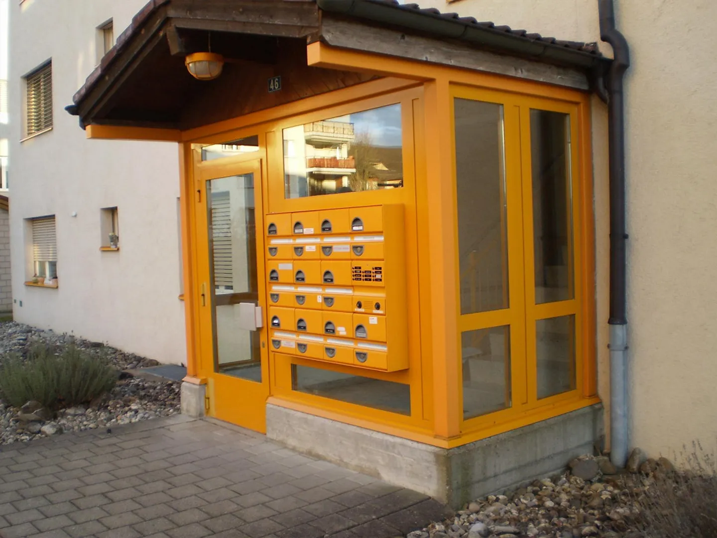 Appartamento soleggiato e tranquillo in affitto - Foto 1 di 8