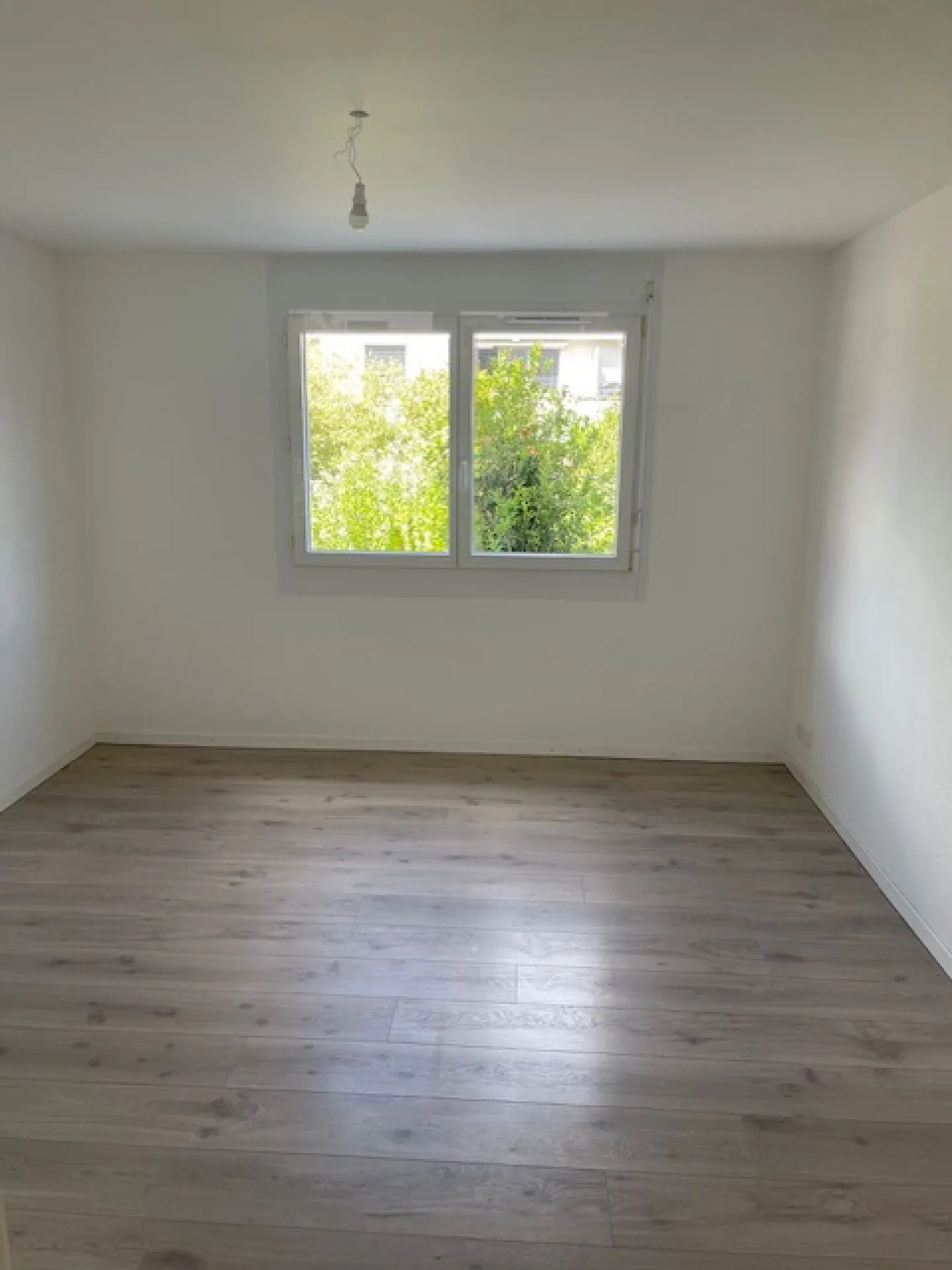 Appartement moderne avec jardin - Photo 6 sur 10