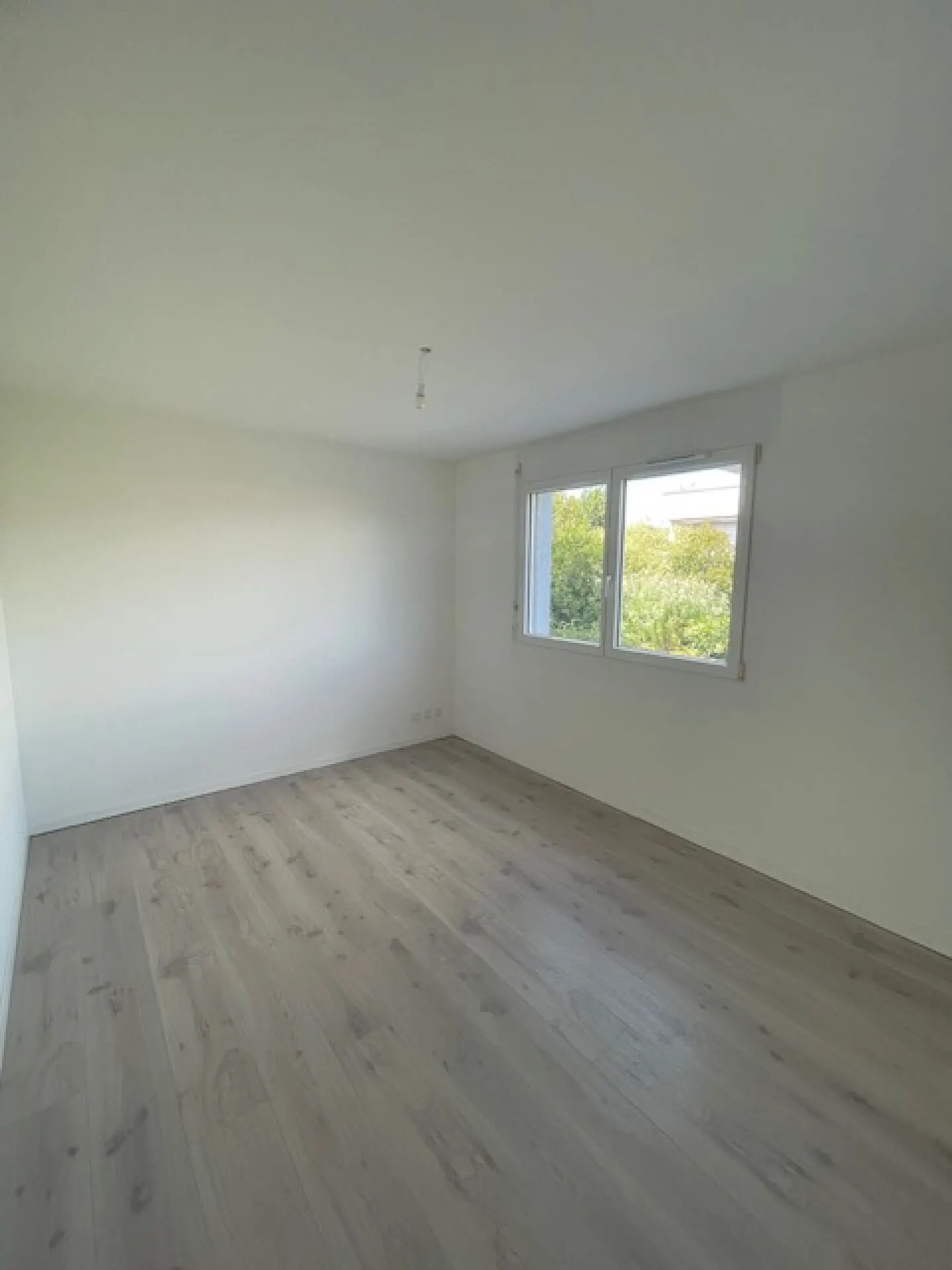 Appartement moderne avec jardin - Photo 9 sur 10