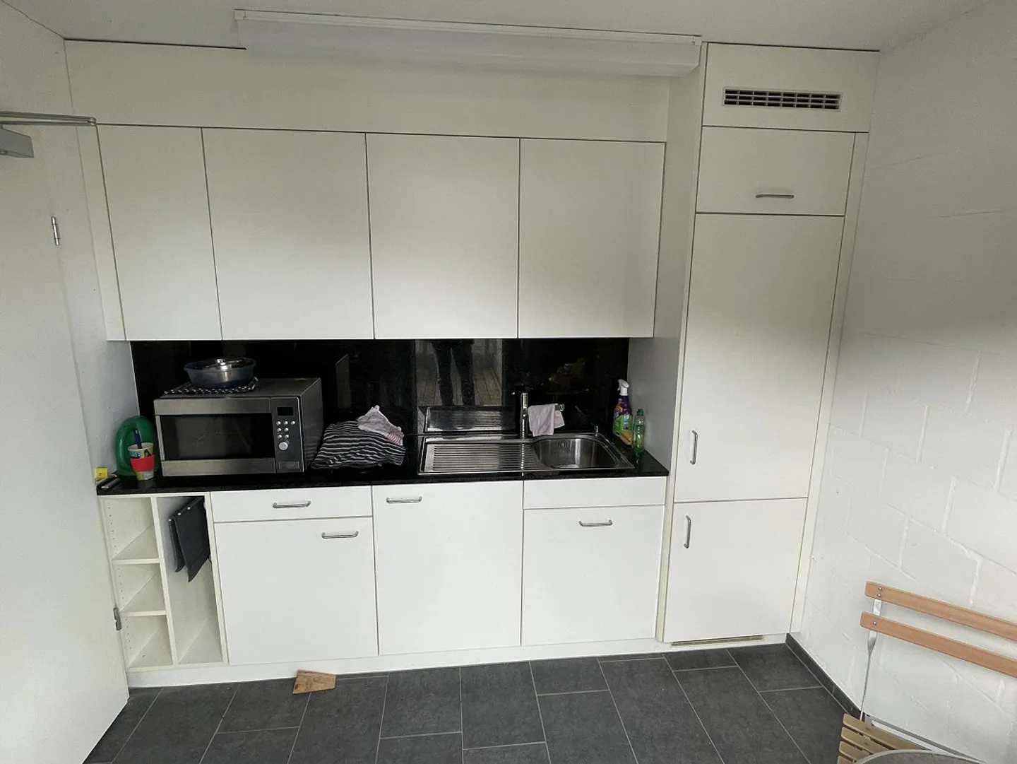 Spacious Commercial Space - Photo 9 of 12