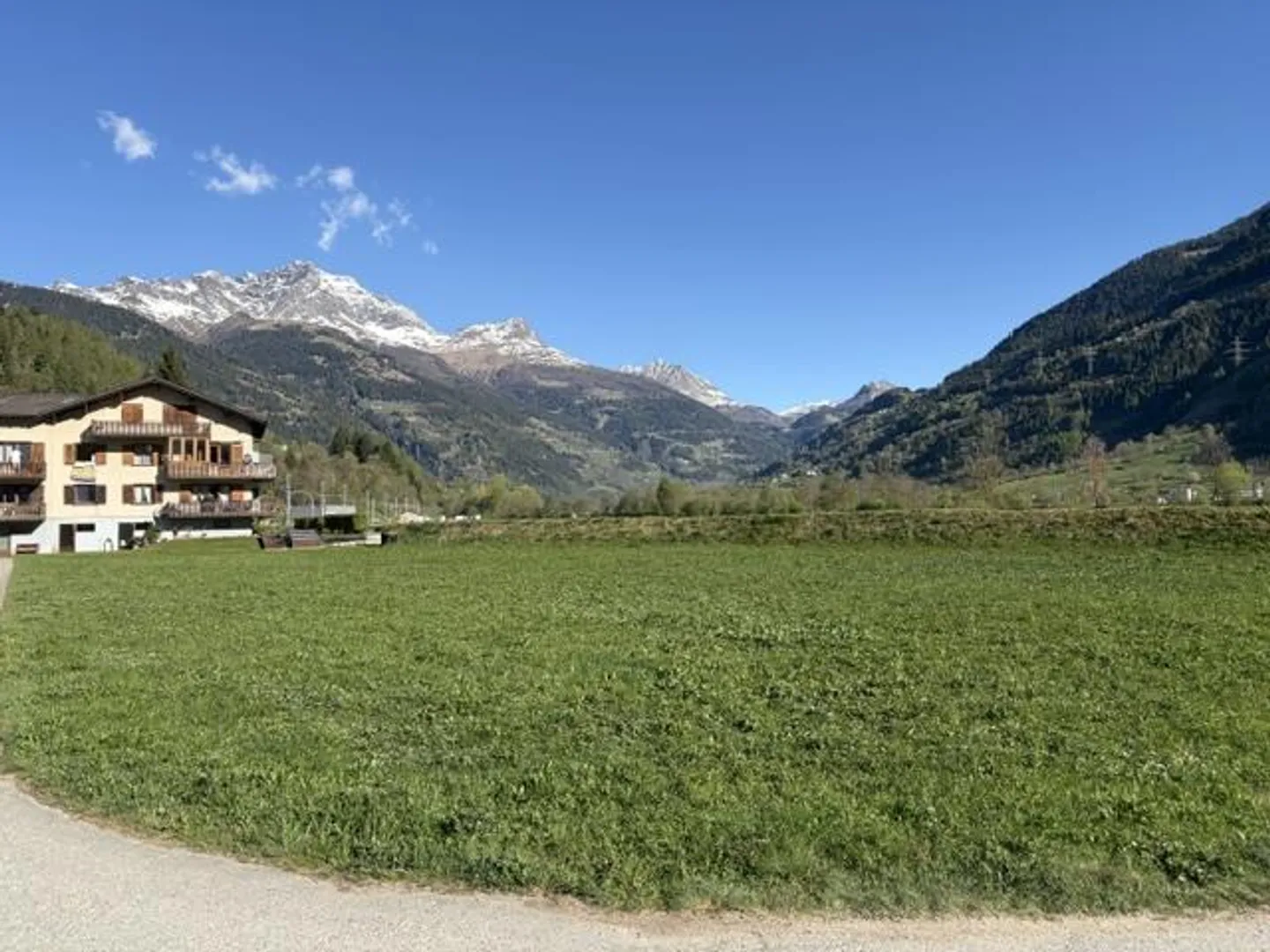 Baugrundstück in Valposchiavo - Foto 1 von 3