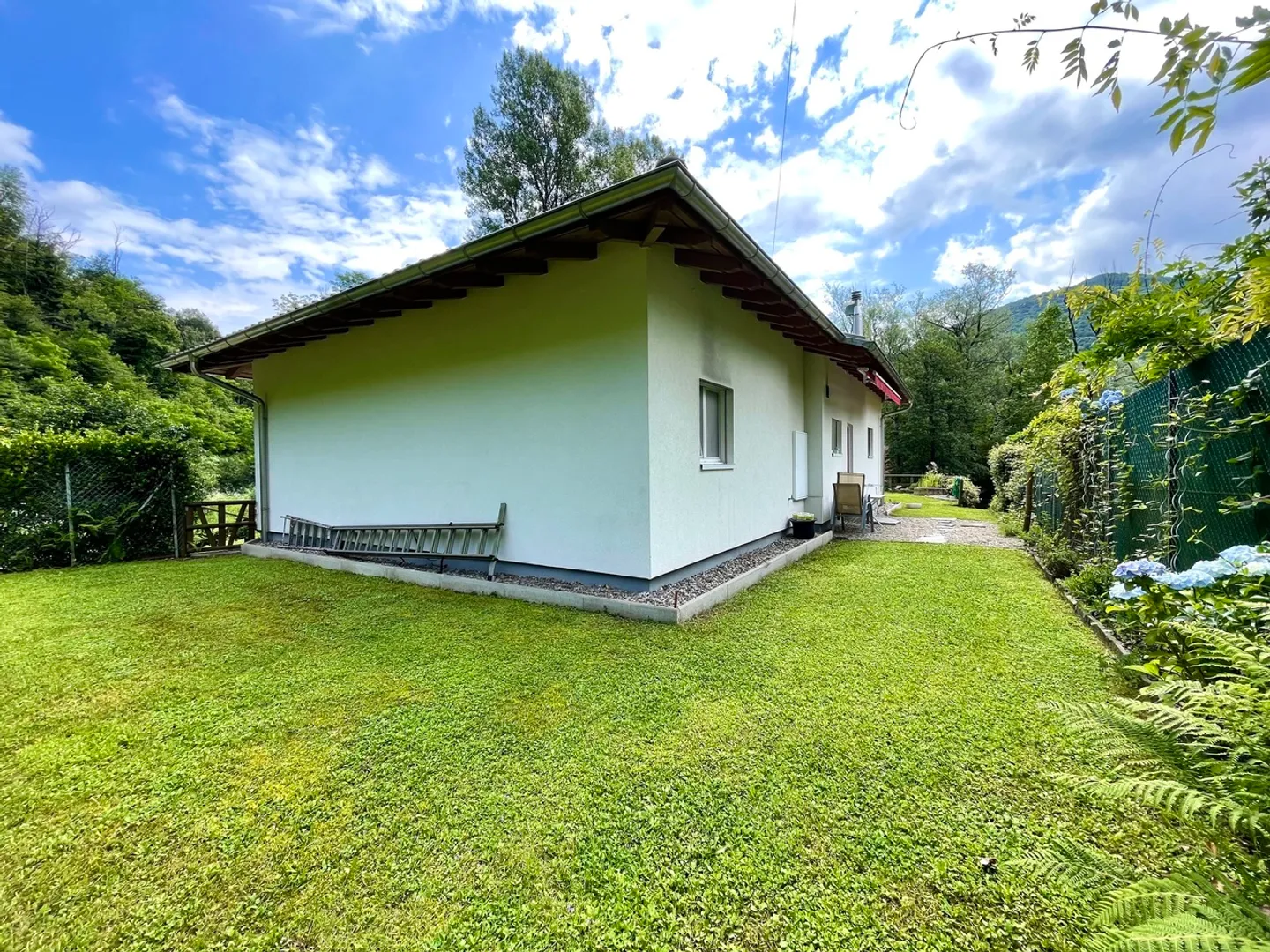 Wunderschönes Haus umgeben von einer grünen Lunge - Foto 7 von 20