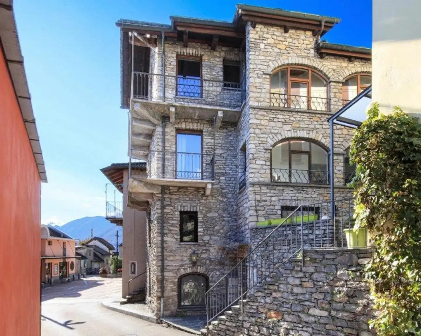 Très charmant appartement avec vue sur le lac, résidence secondaire - PRIX TOP - Photo 1 sur 8