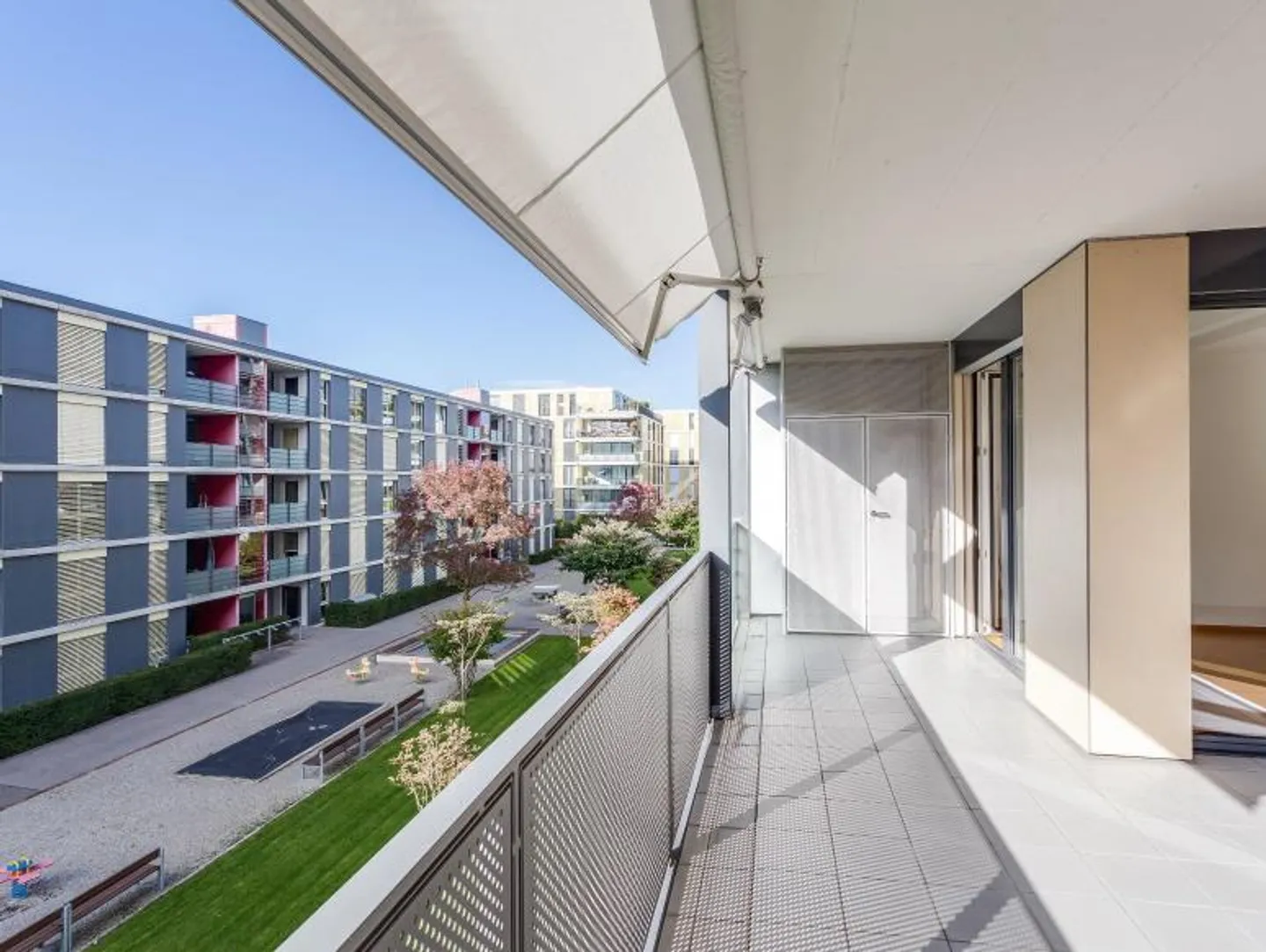 Grosszügige 5.5-Zimmerwohnung in Zug - Foto 3 von 11