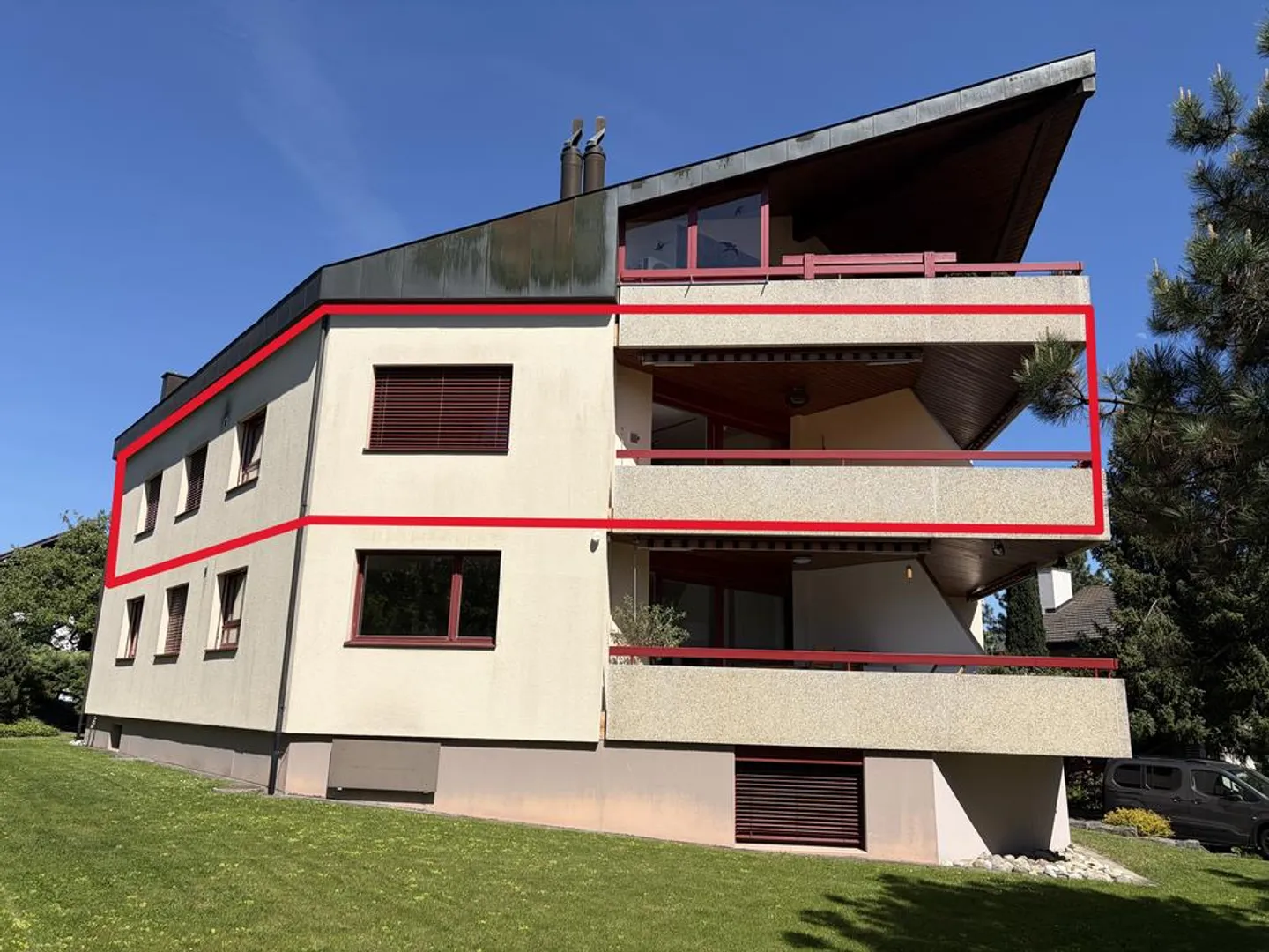 Privileged Location in Binningen - Photo 1 of 12