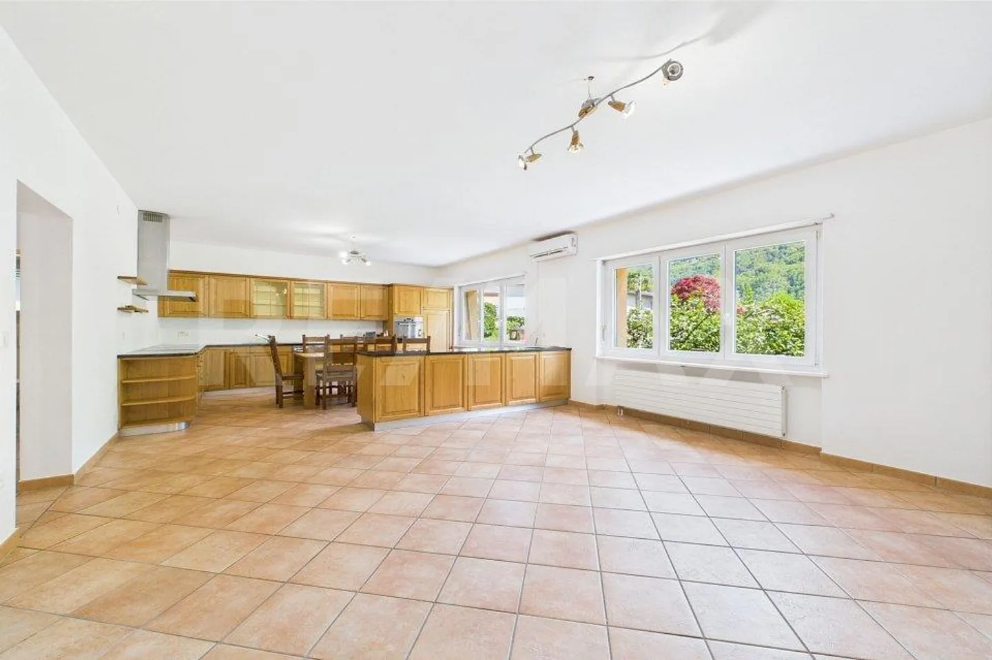 Duplex Charmant avec Restaurant - Photo 5 sur 13