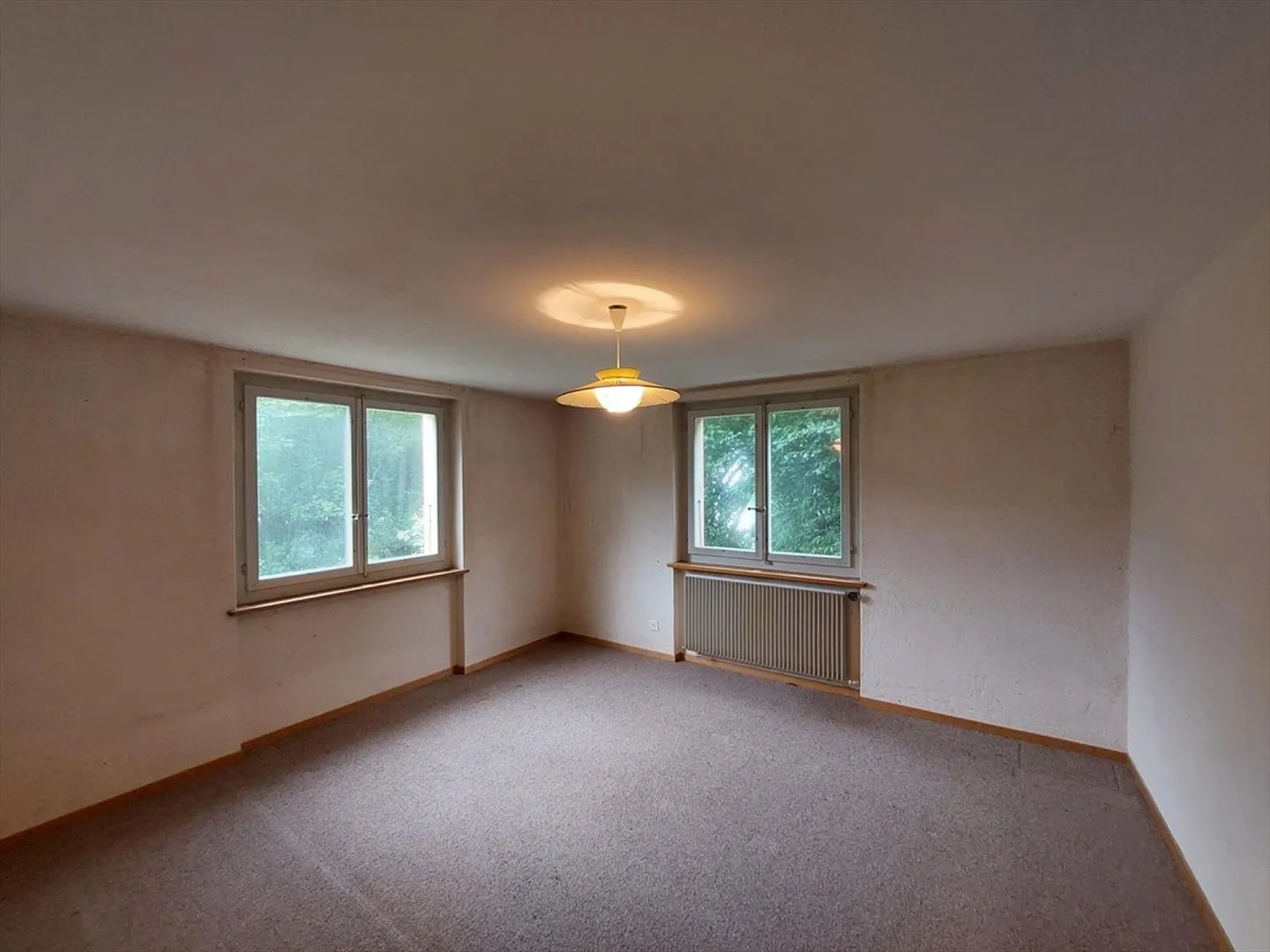 Individual villa with a superb large plot - Photo 6 of 13