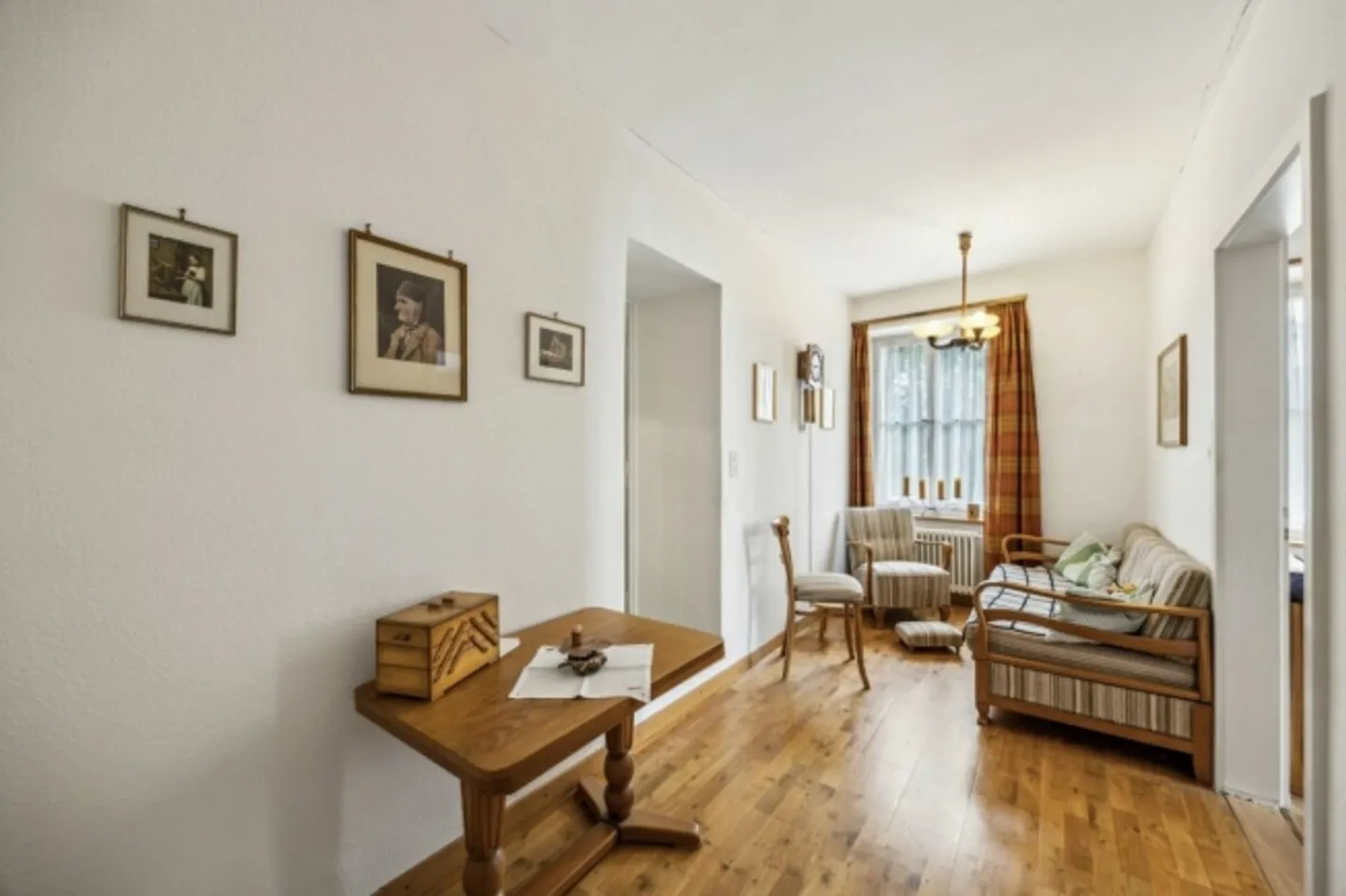 Ancien restaurant avec appartement de propriétaire et potentiel - Photo 6 sur 13