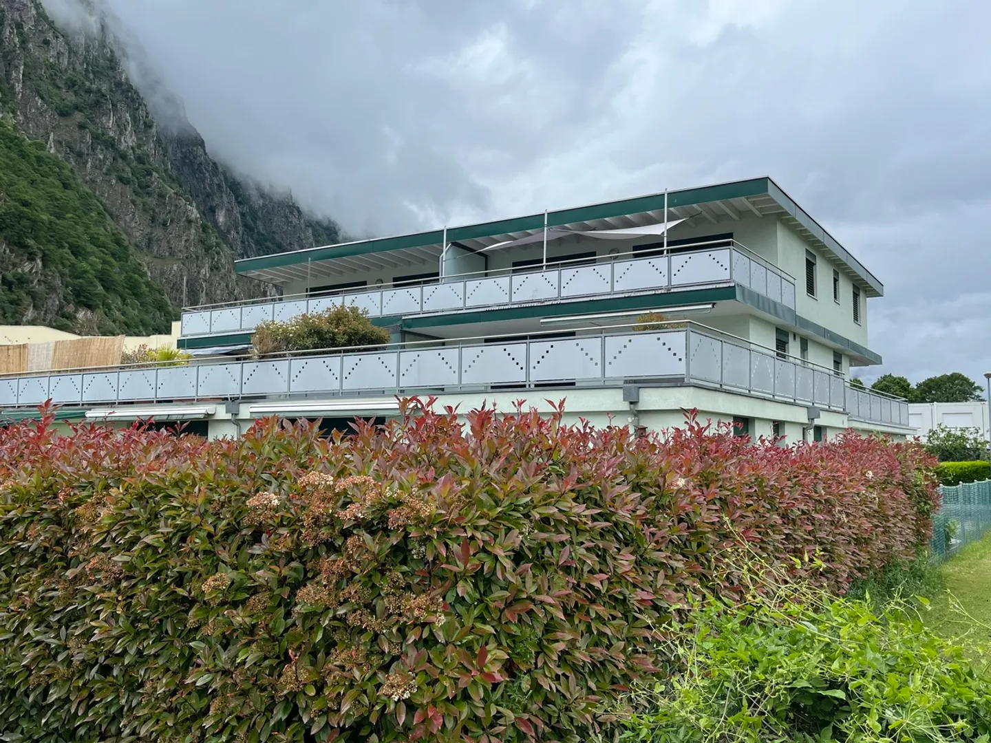 Appartement spacieux avec grande terrasse - Photo 1 sur 7
