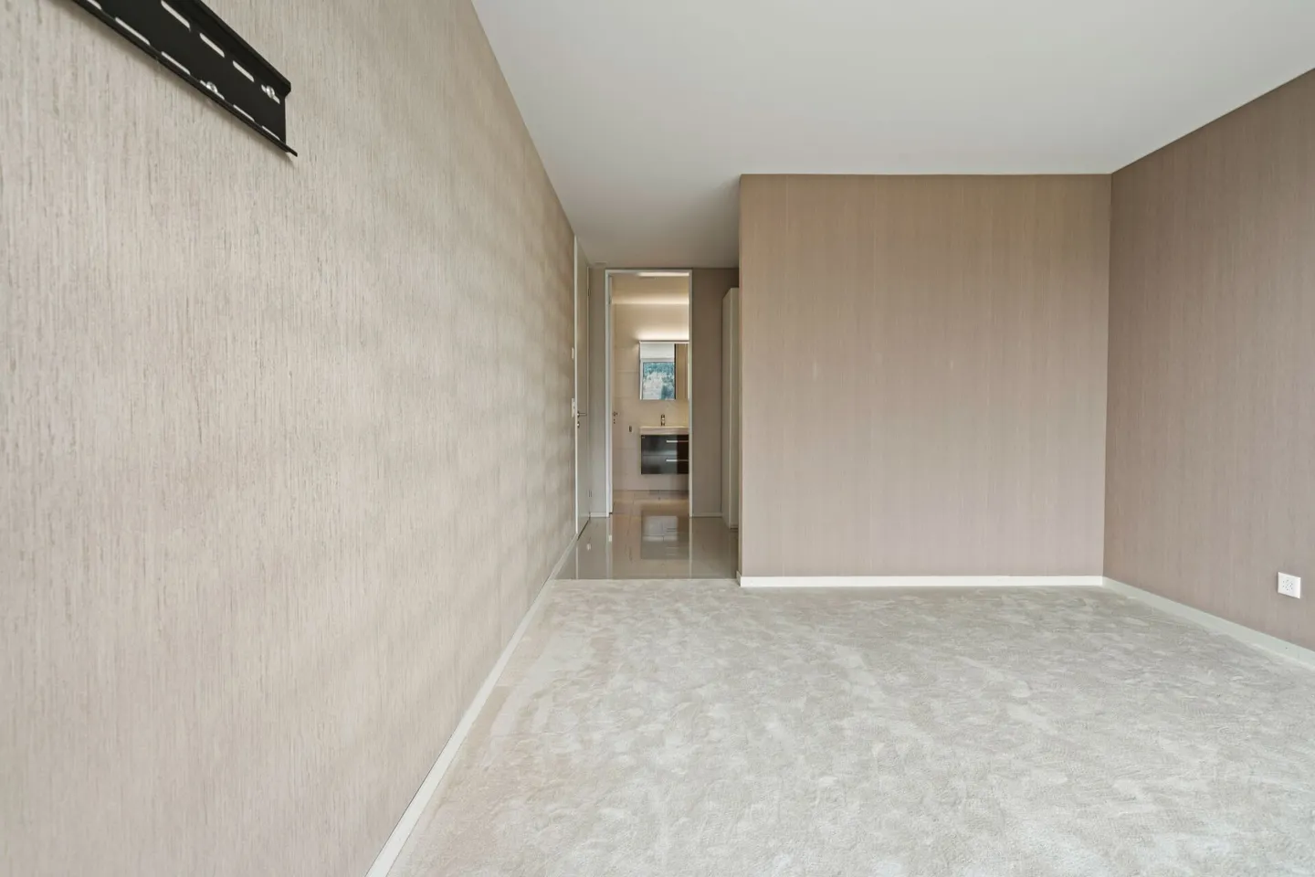Exclusive 4.5-room terrace apartment with beautiful view - Photo 16 of 32