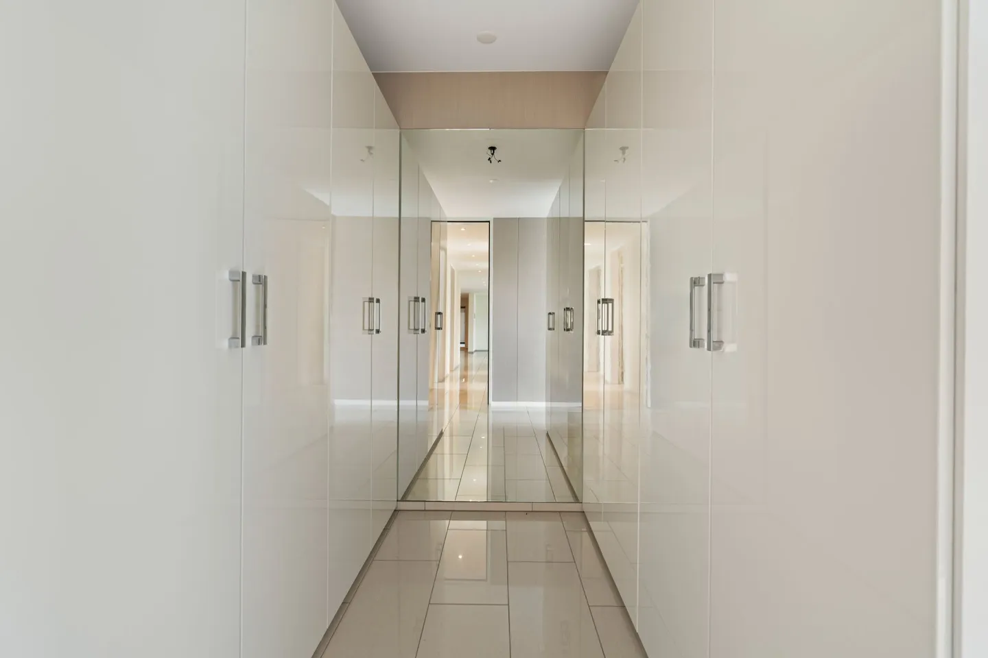 Exclusive 4.5-room terrace apartment with beautiful view - Photo 17 of 32