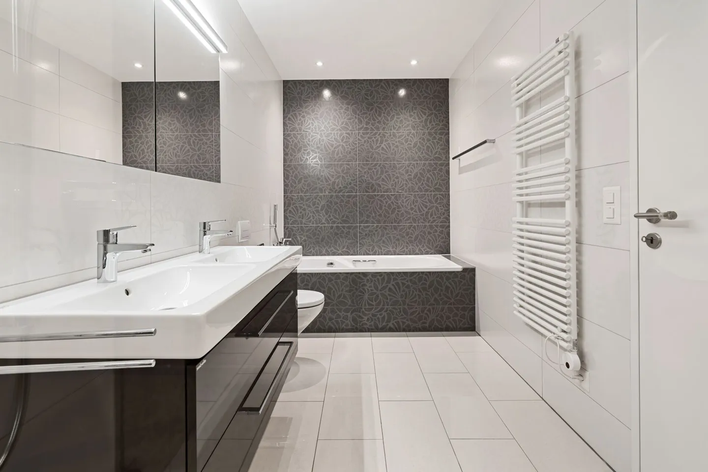 Exclusive 4.5-room terrace apartment with beautiful view - Photo 18 of 32