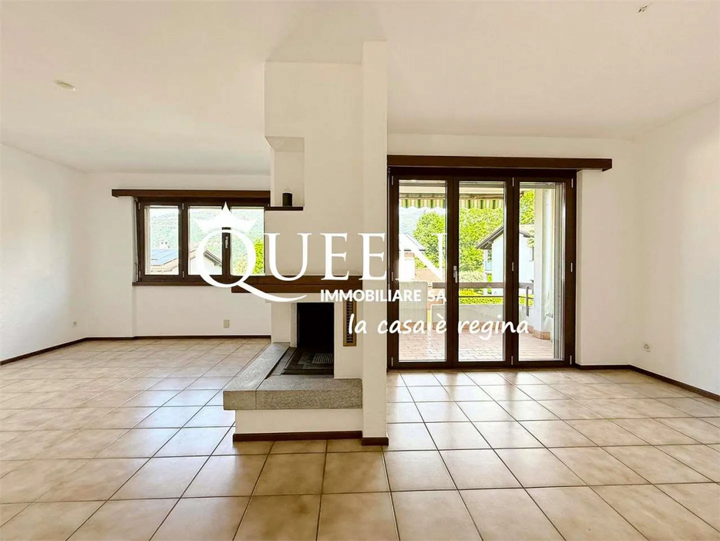 Vezia: Casa con 5 Camere e Giardino - Foto 2 di 13
