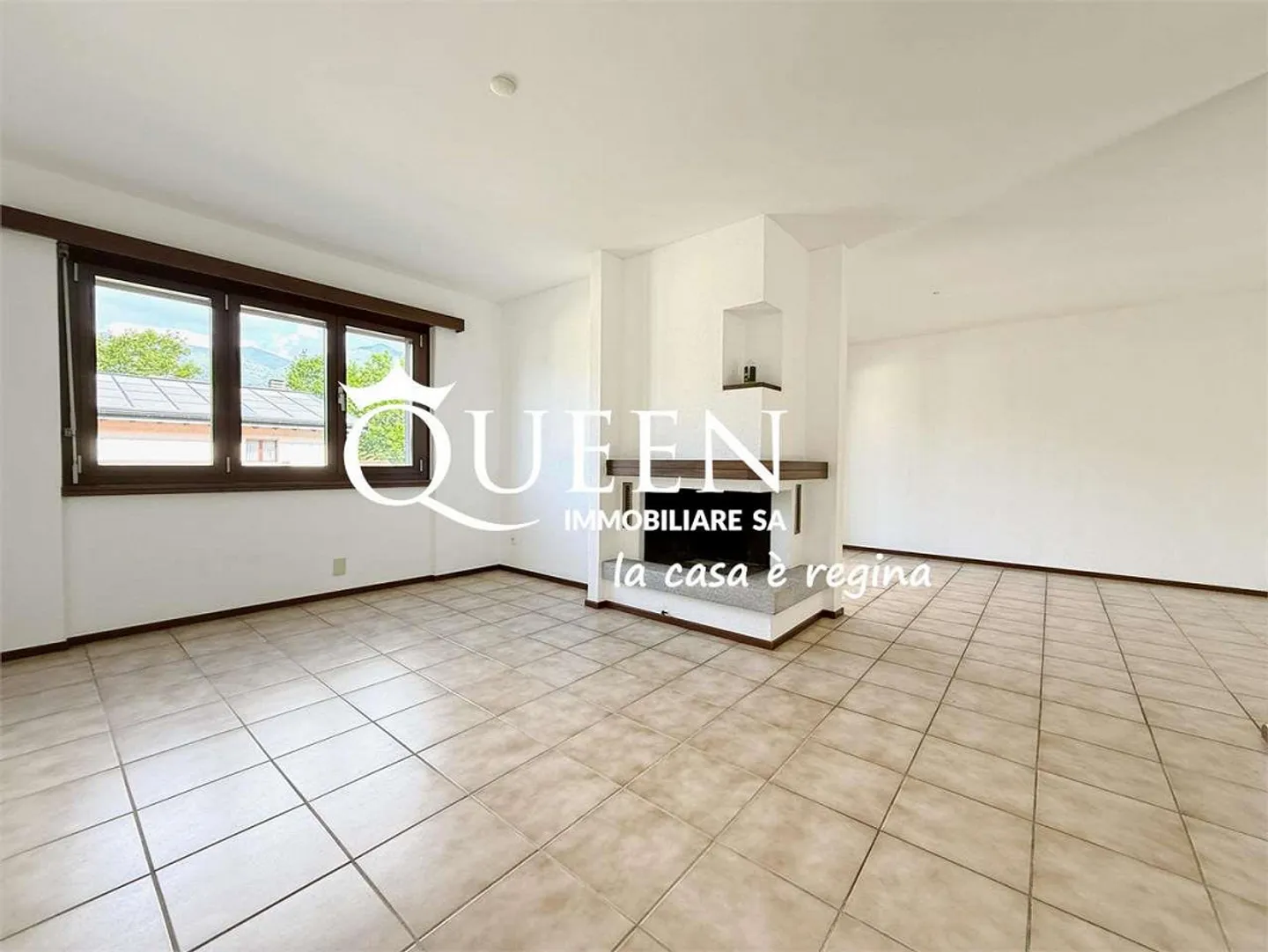 Vezia: Casa con 5 Camere e Giardino - Foto 4 di 13