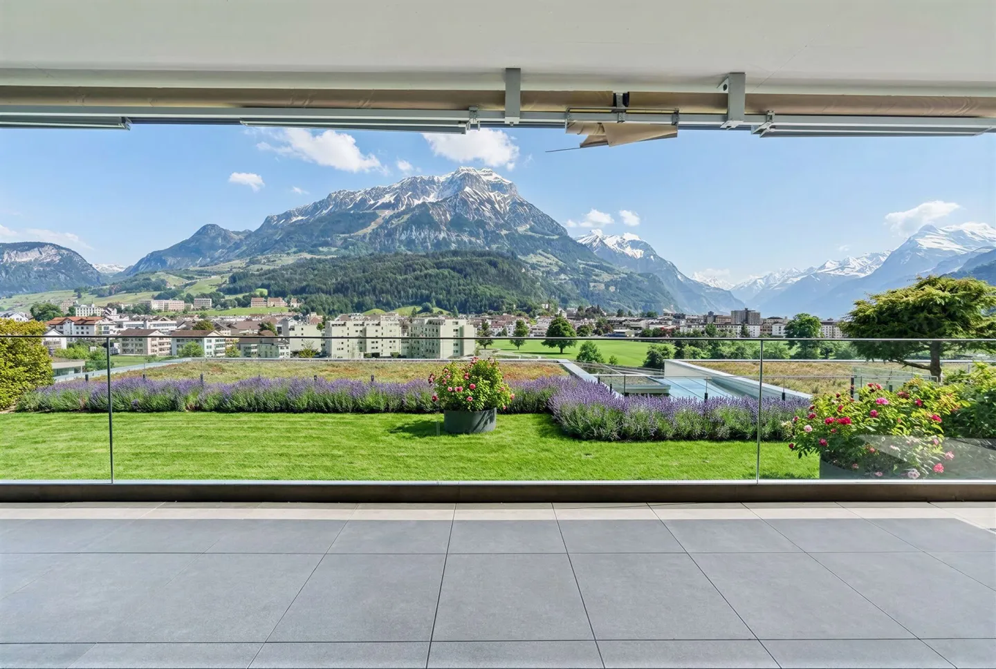 Exclusive 4.5-room terrace apartment with beautiful view - Photo 28 of 32