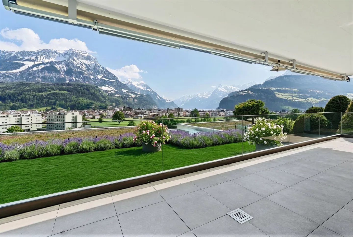 Exclusive 4.5-room terrace apartment with beautiful view - Photo 29 of 32