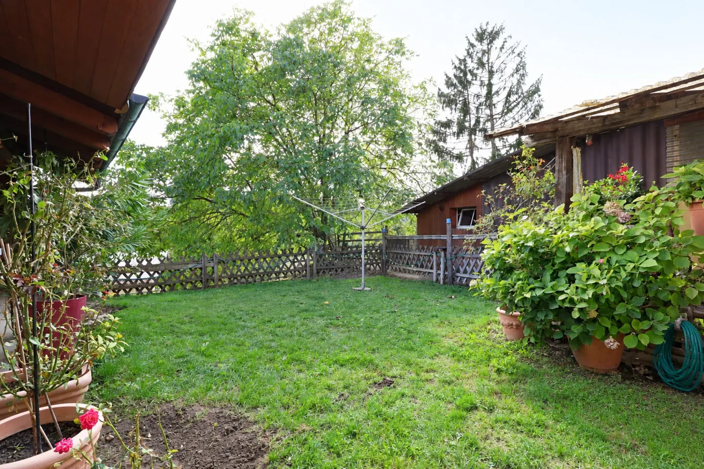 Two-family house with stable and agricultural land in Wettingen - Photo 10 of 13