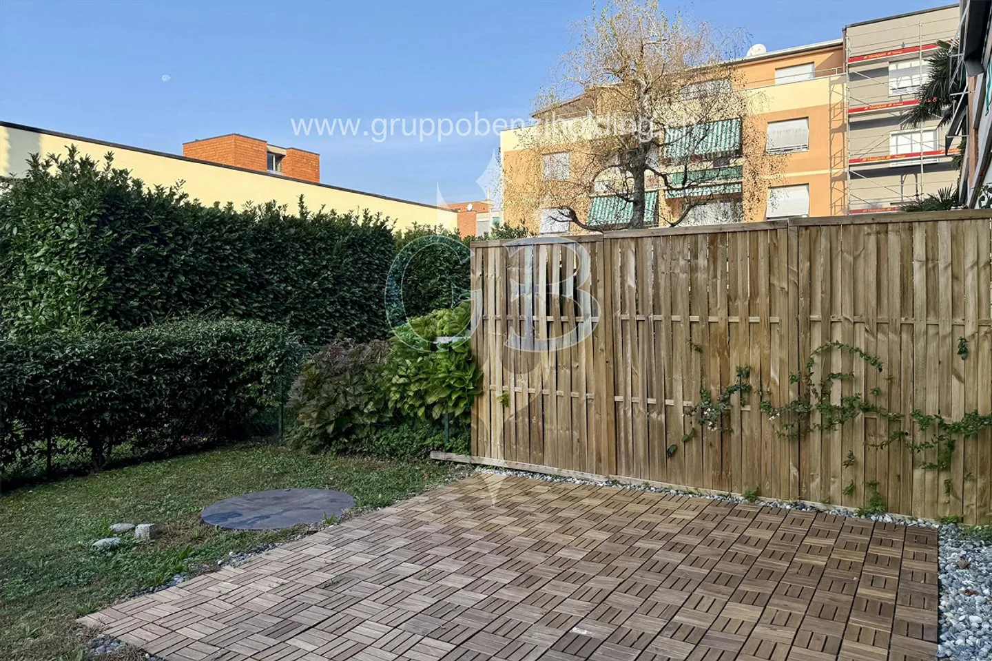 DIRECT DAL PROPRIETARIO - Appartamento ristrutturato di 2,5 locali con giardino privato a Savosa - Foto 2 di 14