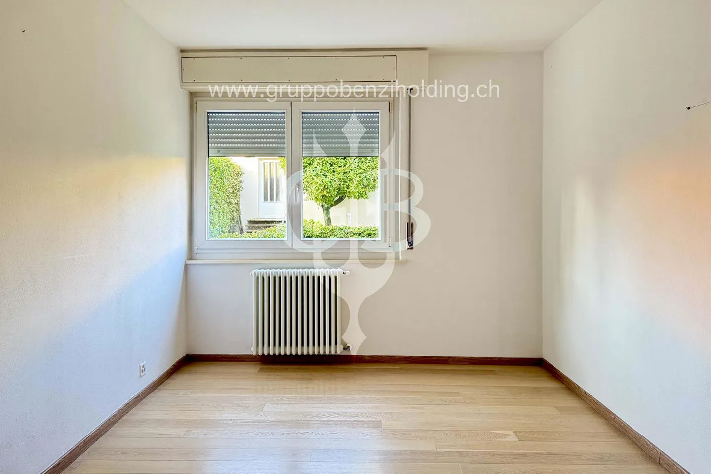 DIRECT DAL PROPRIETARIO - Appartamento ristrutturato di 2,5 locali con giardino privato a Savosa - Foto 9 di 14