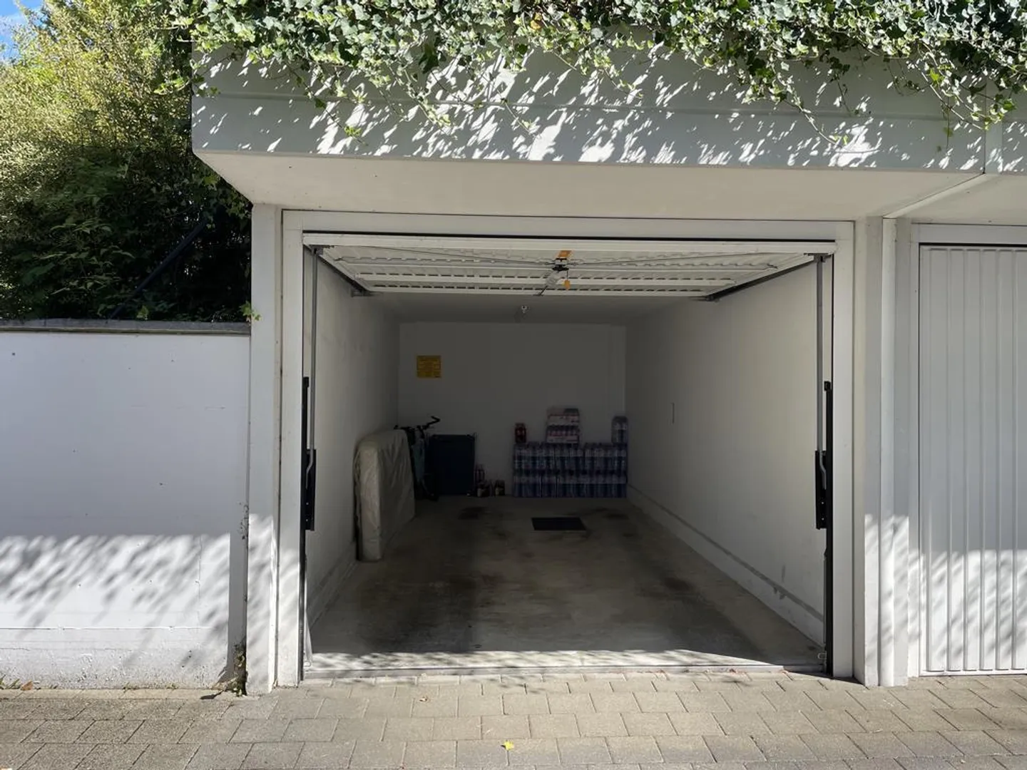 Superbe appartement en attique de 4,5 pièces avec terrasse et garage privé - Photo 10 sur 11
