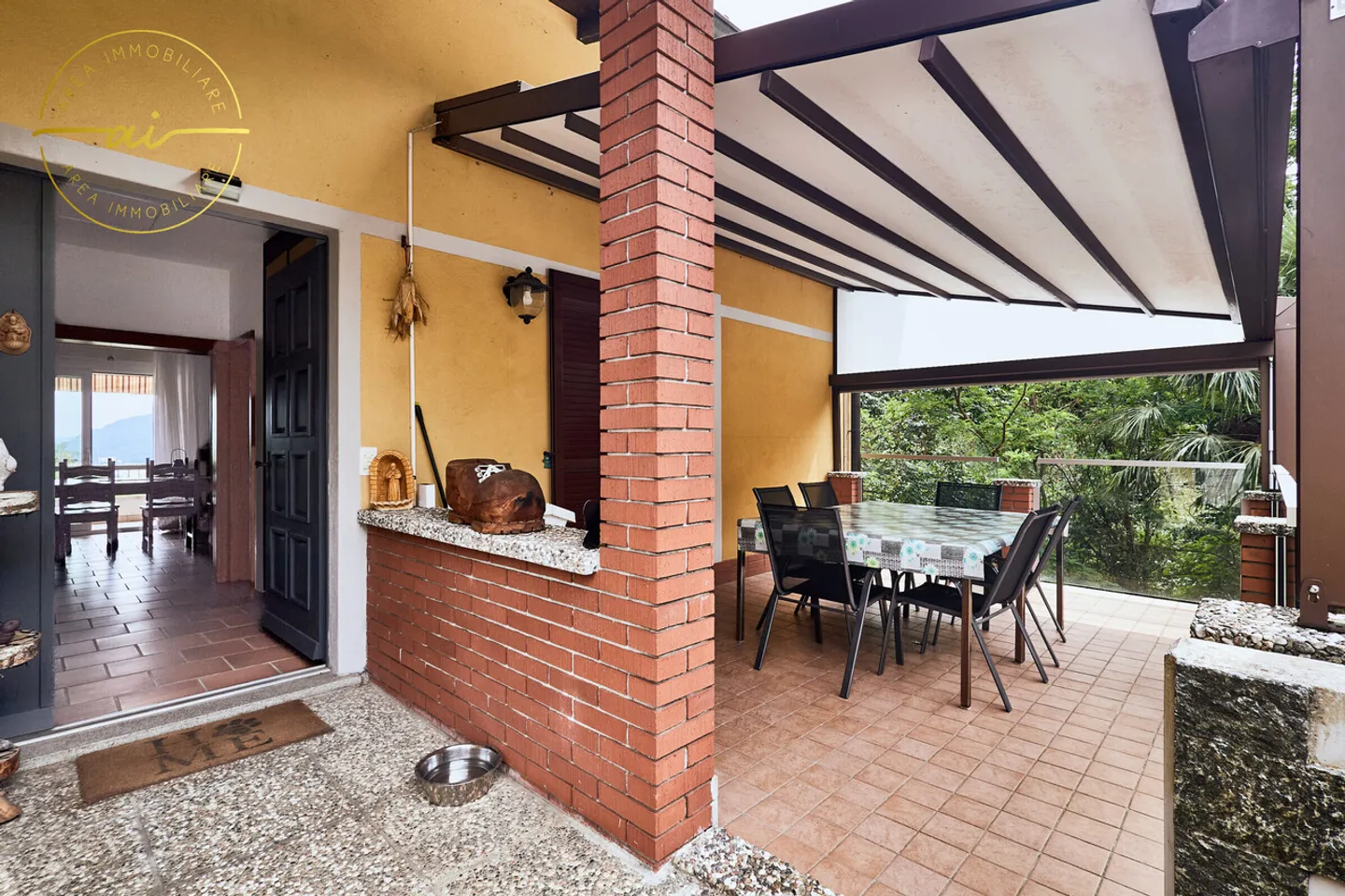 SPACIOUS 5-ROOM APARTMENT WITH PRIVATE GARDEN AND TWO TERRACES - Photo 1 of 13