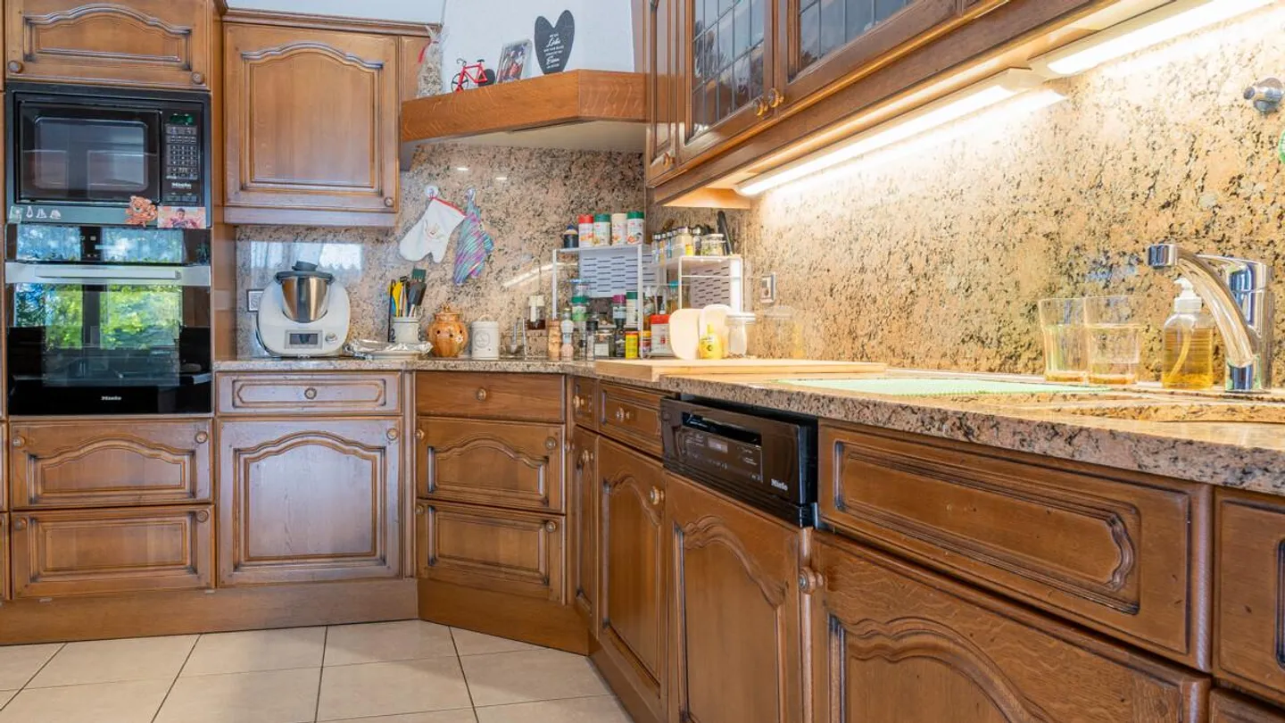 Immeuble multifamilial avec 11 appartements dans le meilleur emplacement à Leukerbad - Photo 21 sur 60