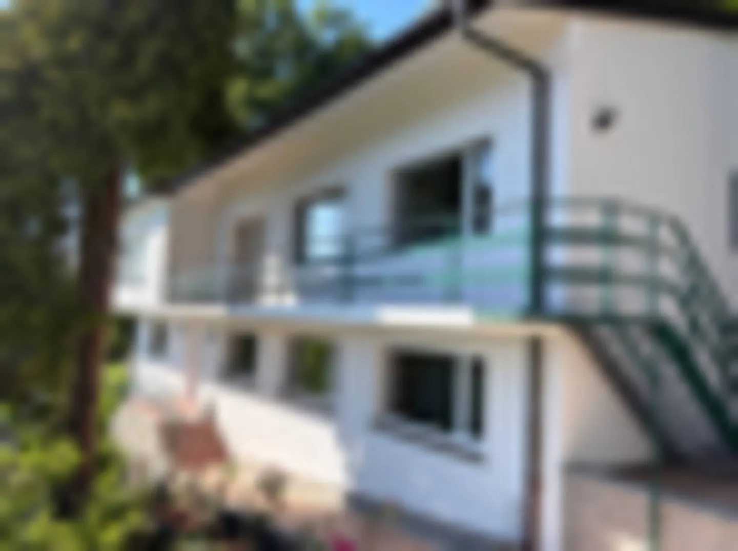 Villa avec Piscine et Vue Lac - Photo 3 sur 11