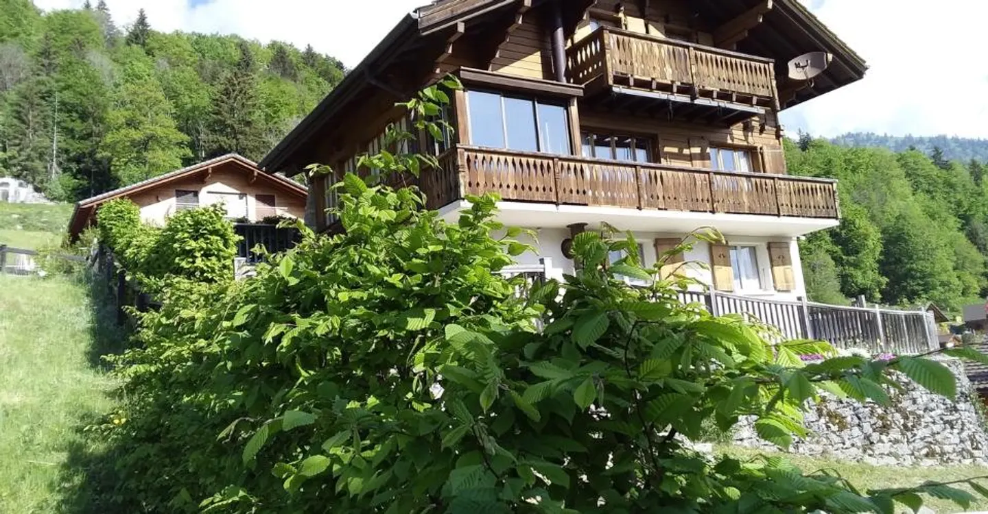Charmantes Chalet in Albeuve - Foto 1 von 12