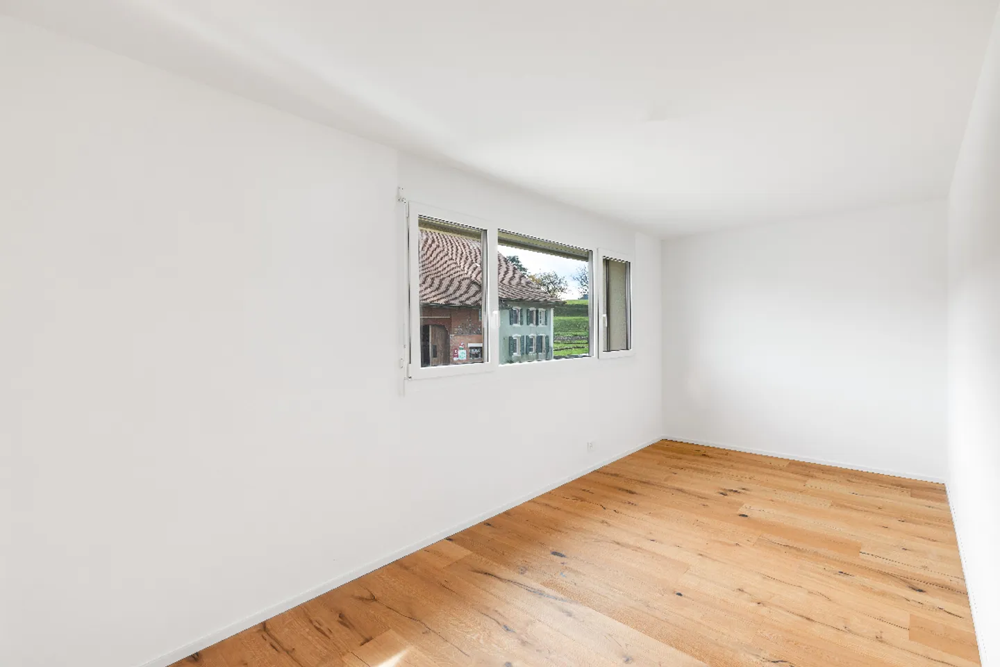 Exceptional duplex 5.5 rooms - panoramic terrace and idyllic setting - Photo 5 of 11