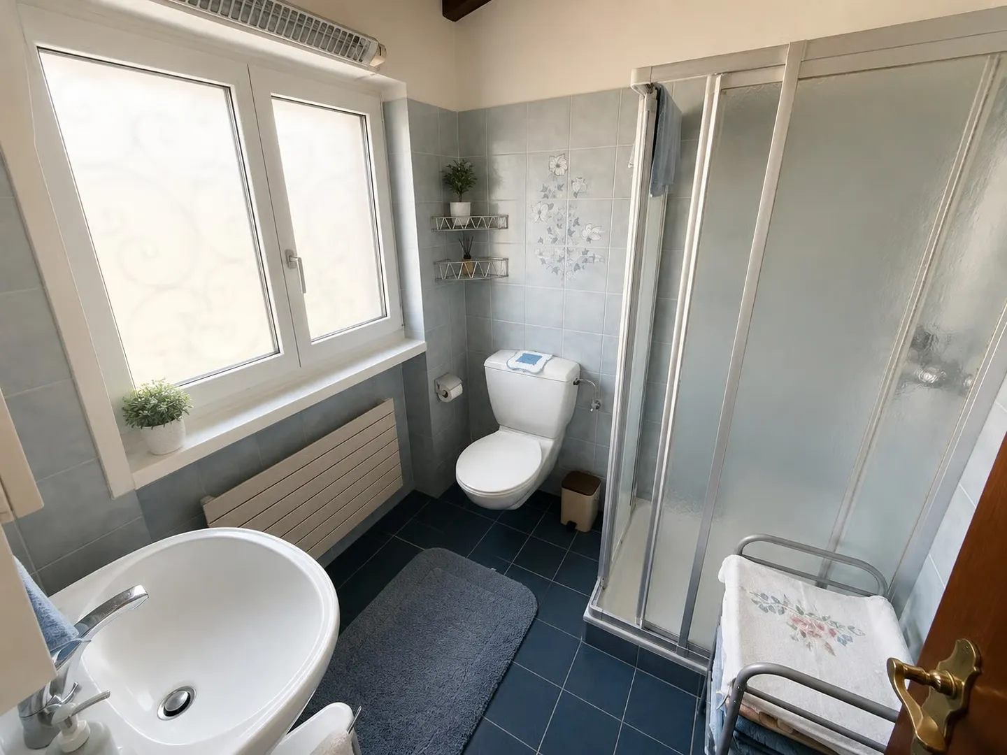 Cadro – Maison individuelle de 5.5 pièces dans un endroit calme et privé - Photo 8 sur 14