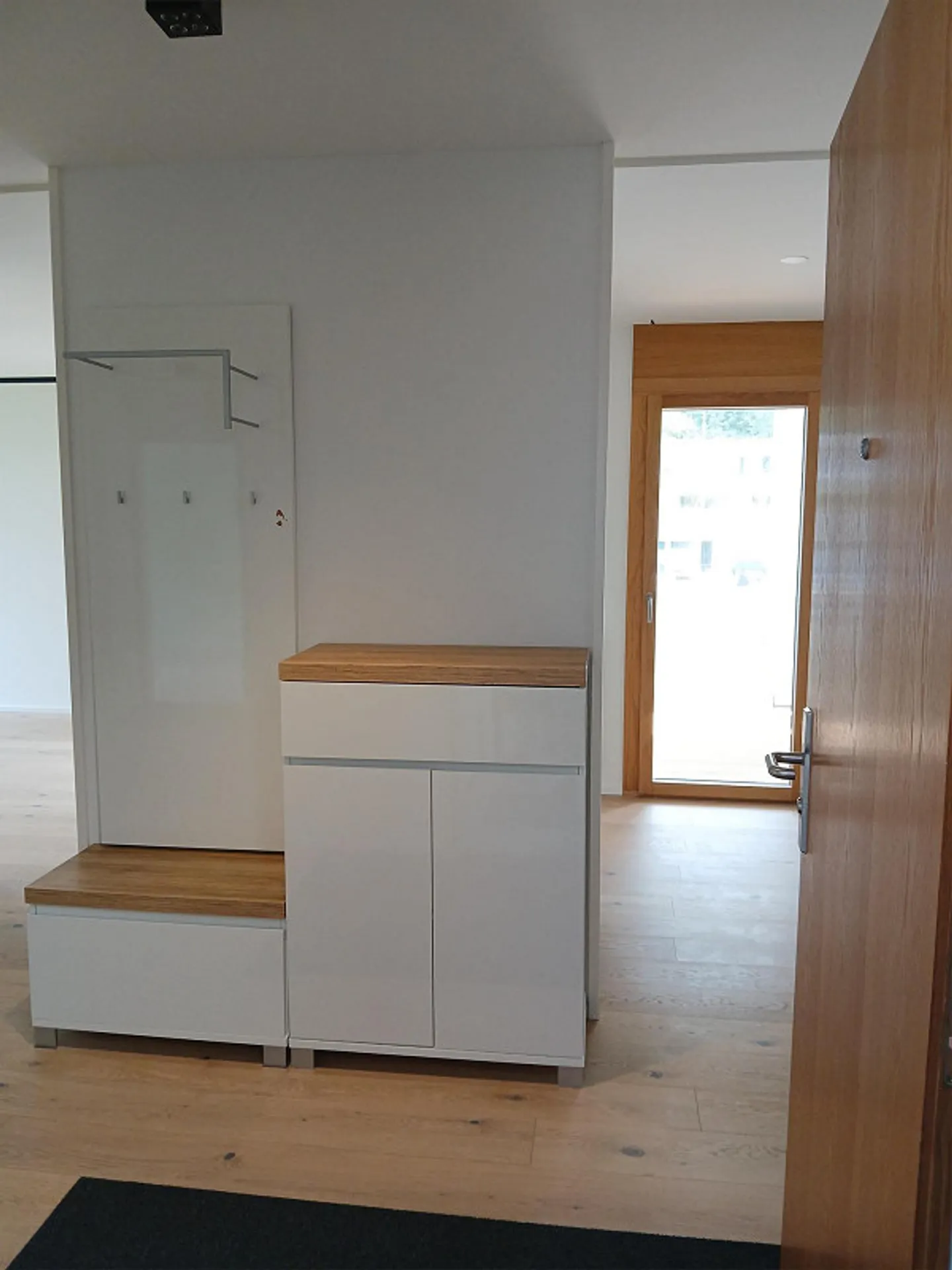 Moderne 4-Zimmer-Wohnung mit Balkon - Foto 3 von 23