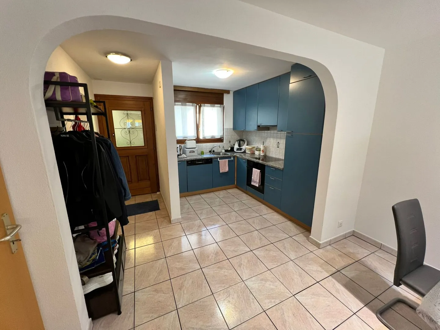 Maison de rangée 3,5 pièces + grenier - Photo 4 sur 18